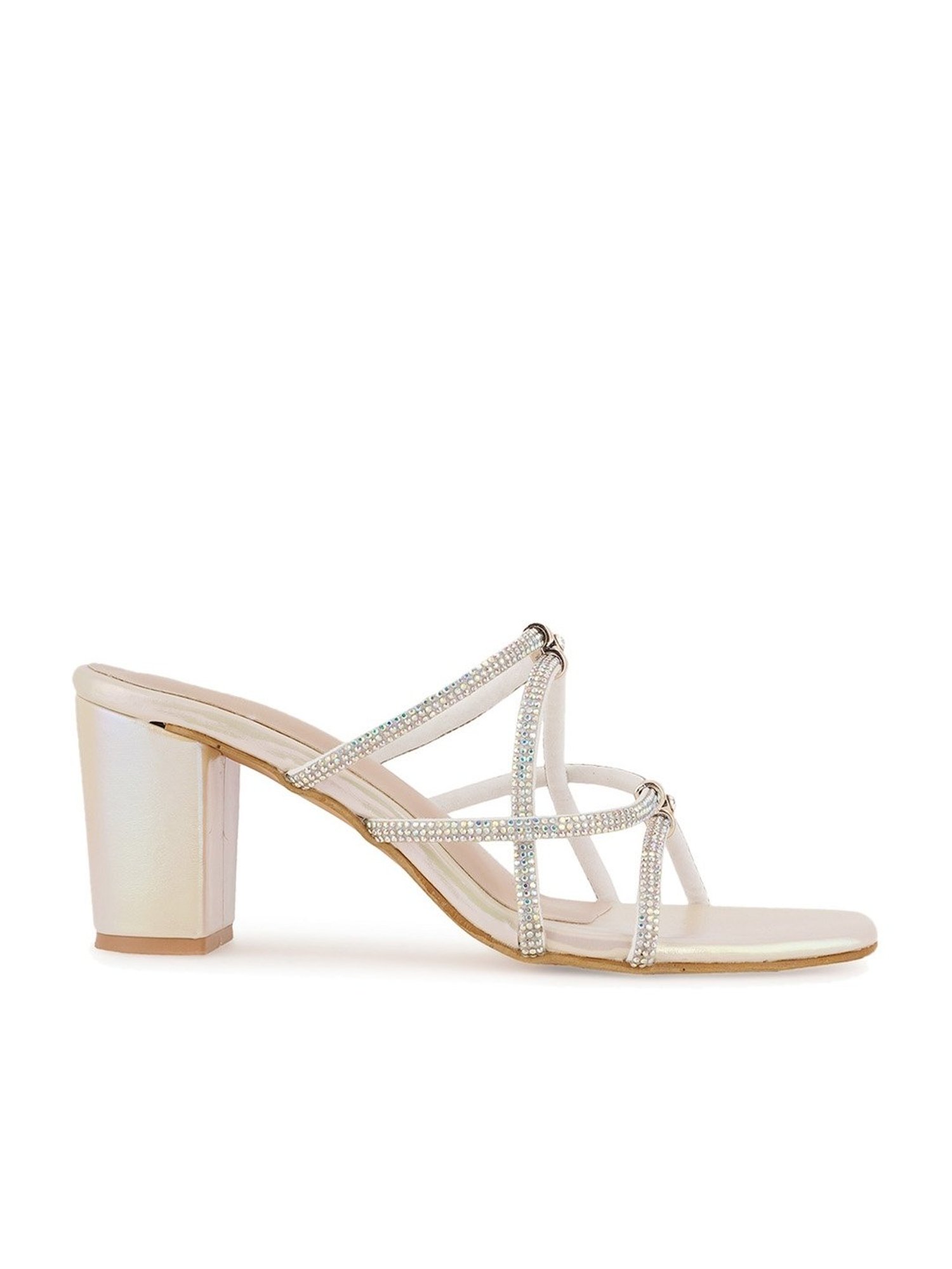 Scentra Women's White Ethnic Sandals