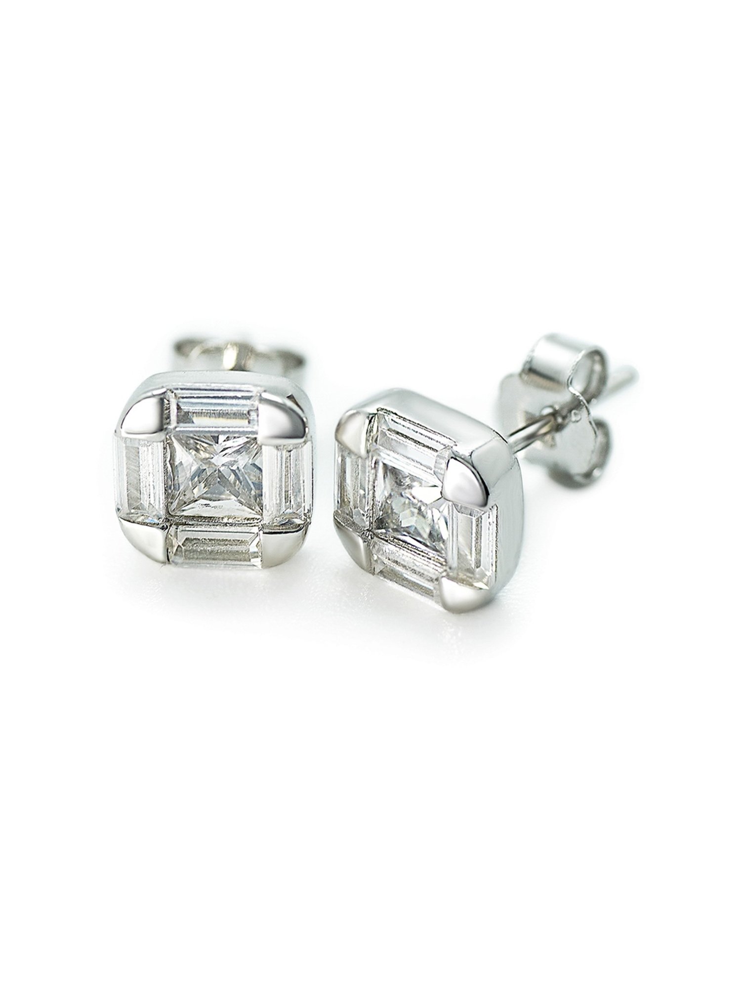 Silberry 92.5 Sterling Silver Harmonic Stud Earring for Women