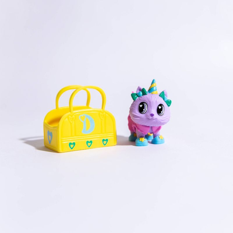 Love, Diana Fashion Fabulous! Surprise Collectible Pet