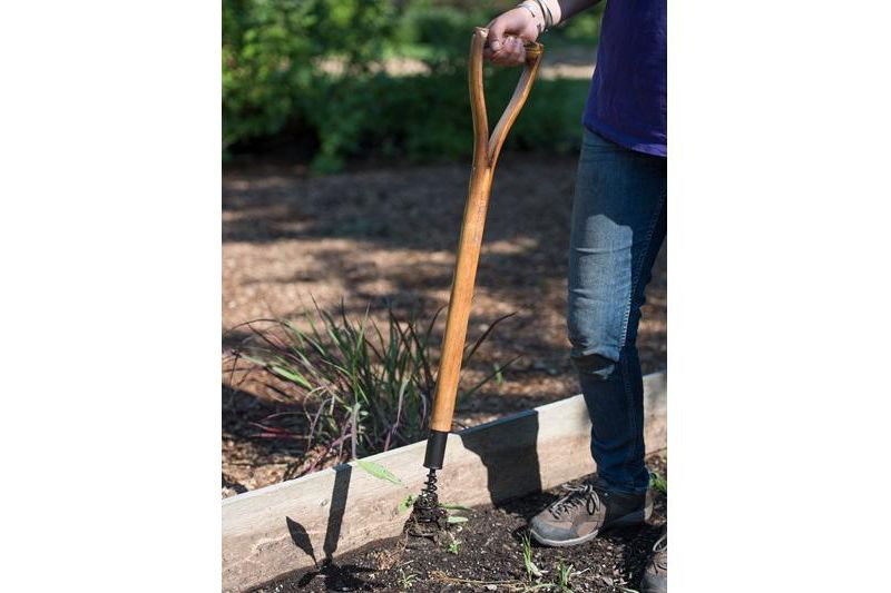 Intervale Long-Handled Spring Weeder - Gardener's Supply Company