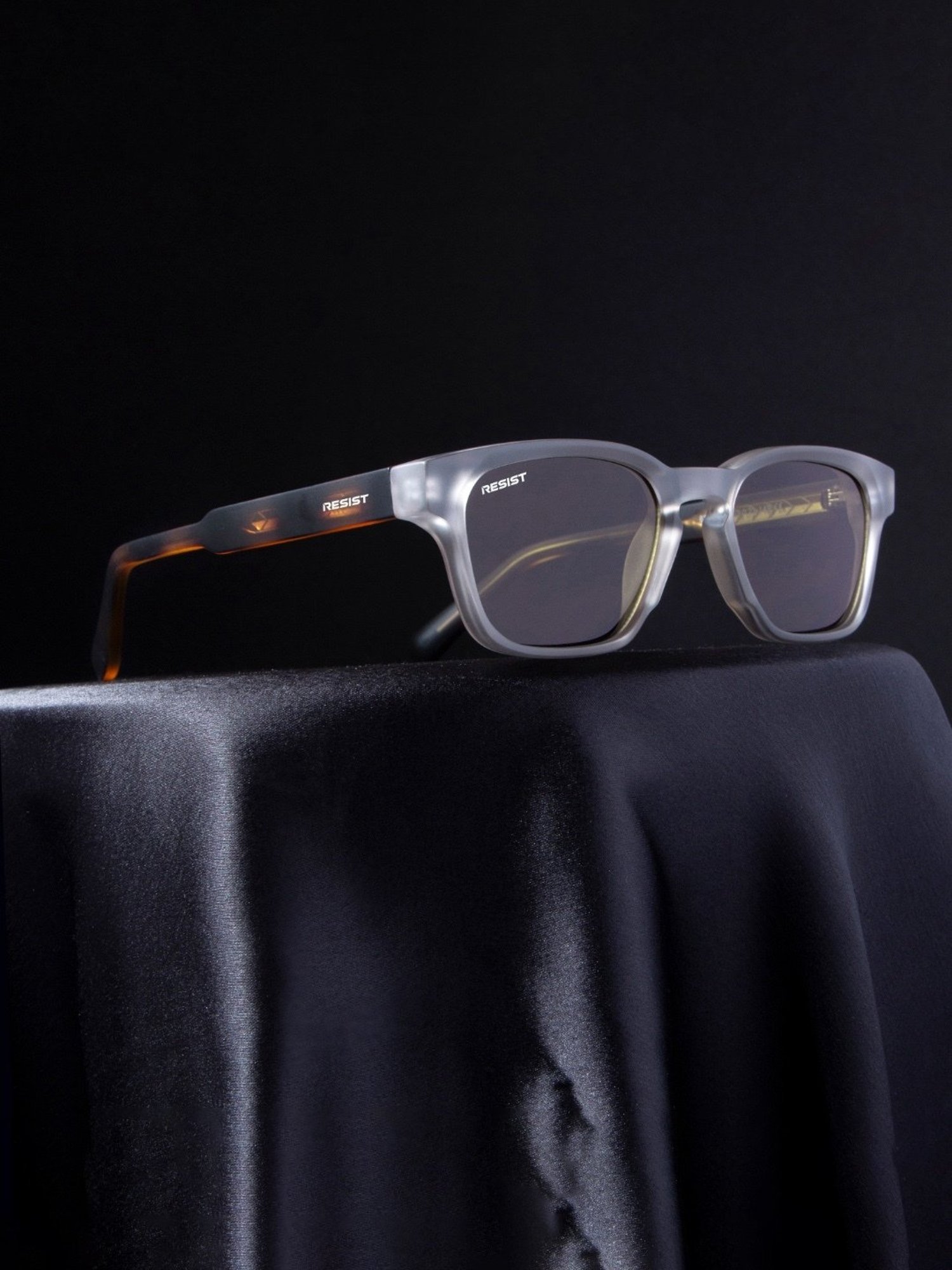 Resist Eyewear Brown Wayfarer uv protected Unisex Sunglasses