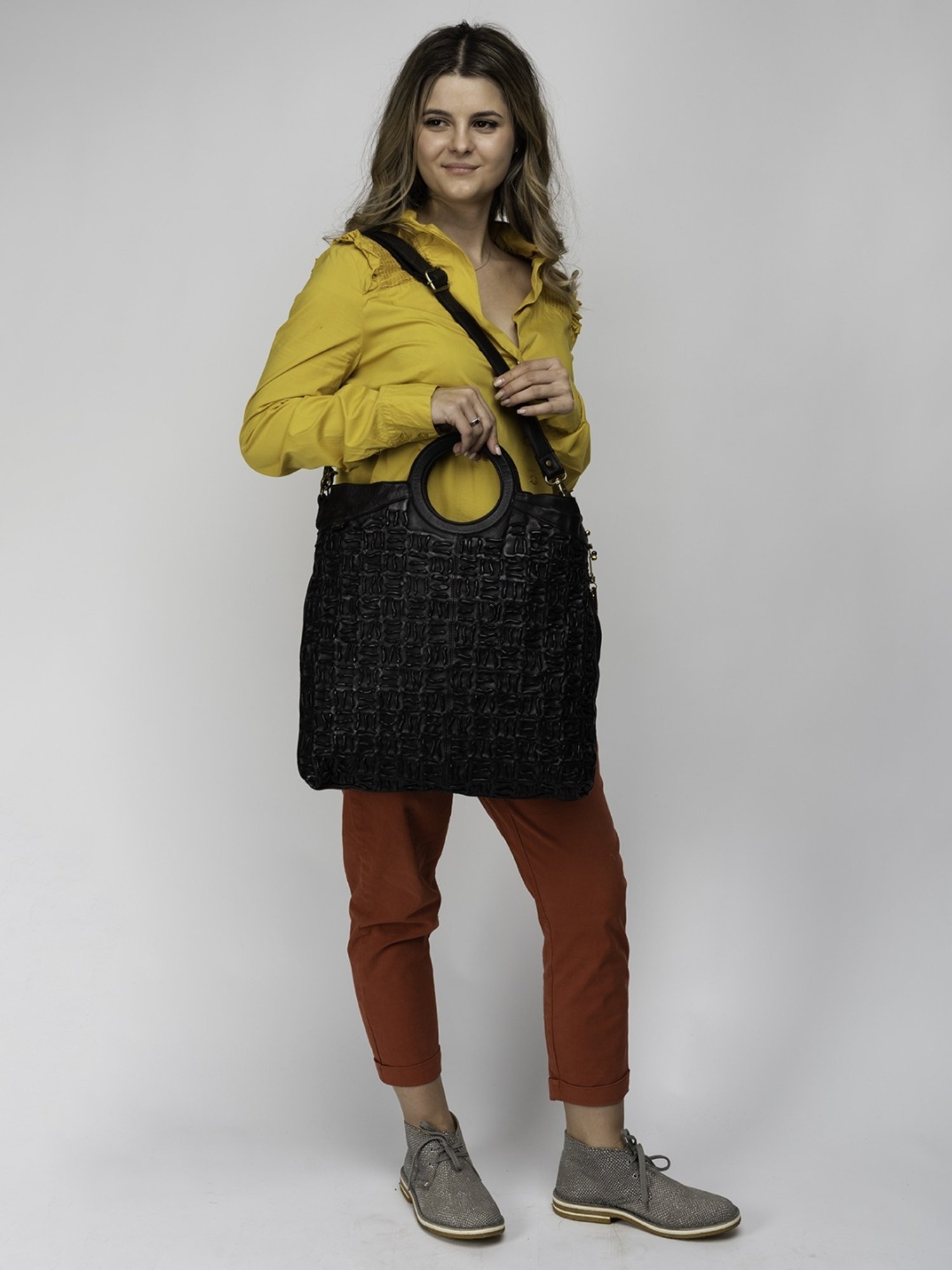 Art N Vintage Esther Black Leather Textured Large Handbag