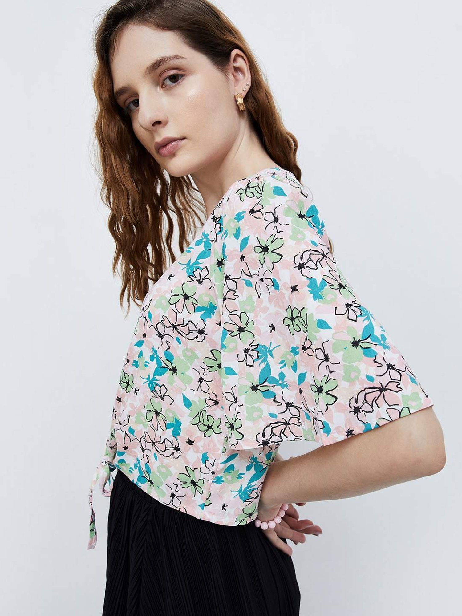 Ginger by Lifestyle Multicolored Floral Print Top