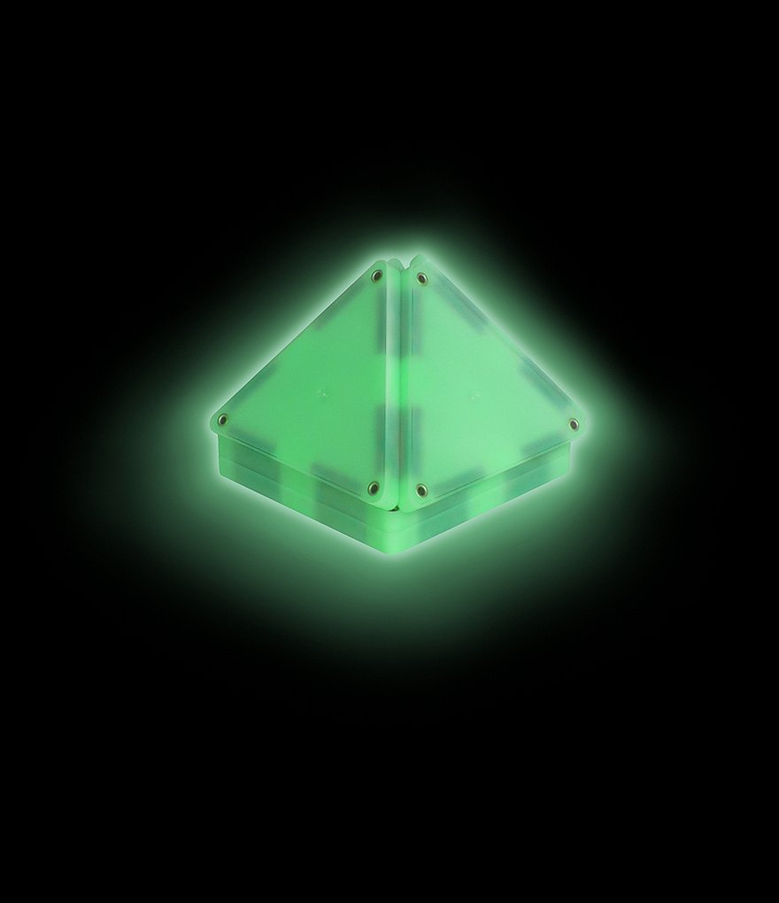 Magna-Tiles&reg; Glow in the Dark 16-Piece Set