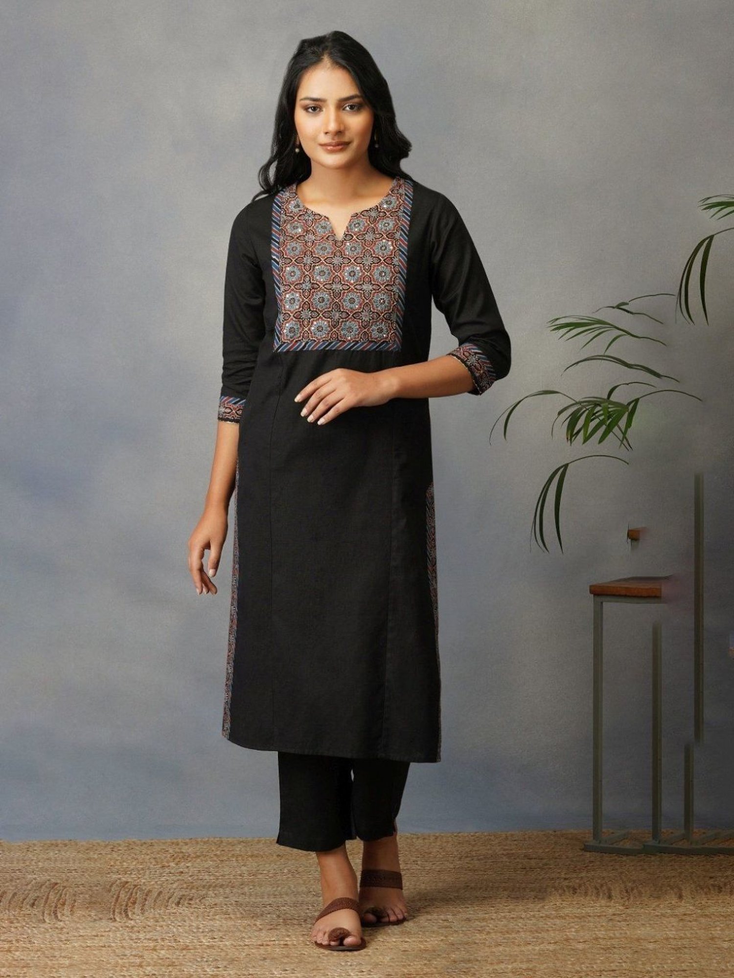 Akiso Bakhair Black Straight Kurta With Ajrak Yoke In Zari Embroidery