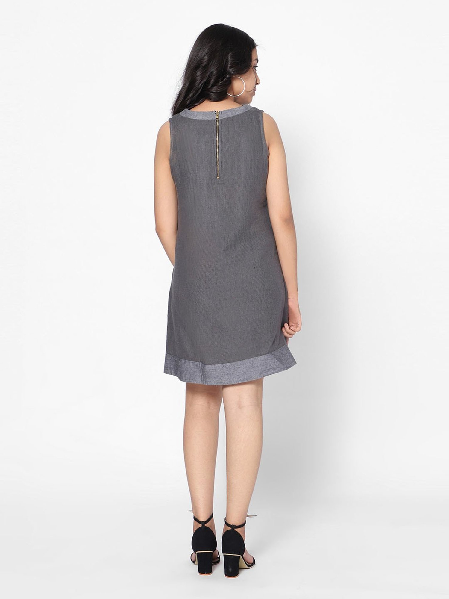 TeenTrums Girls Grey Solid Shift Dress