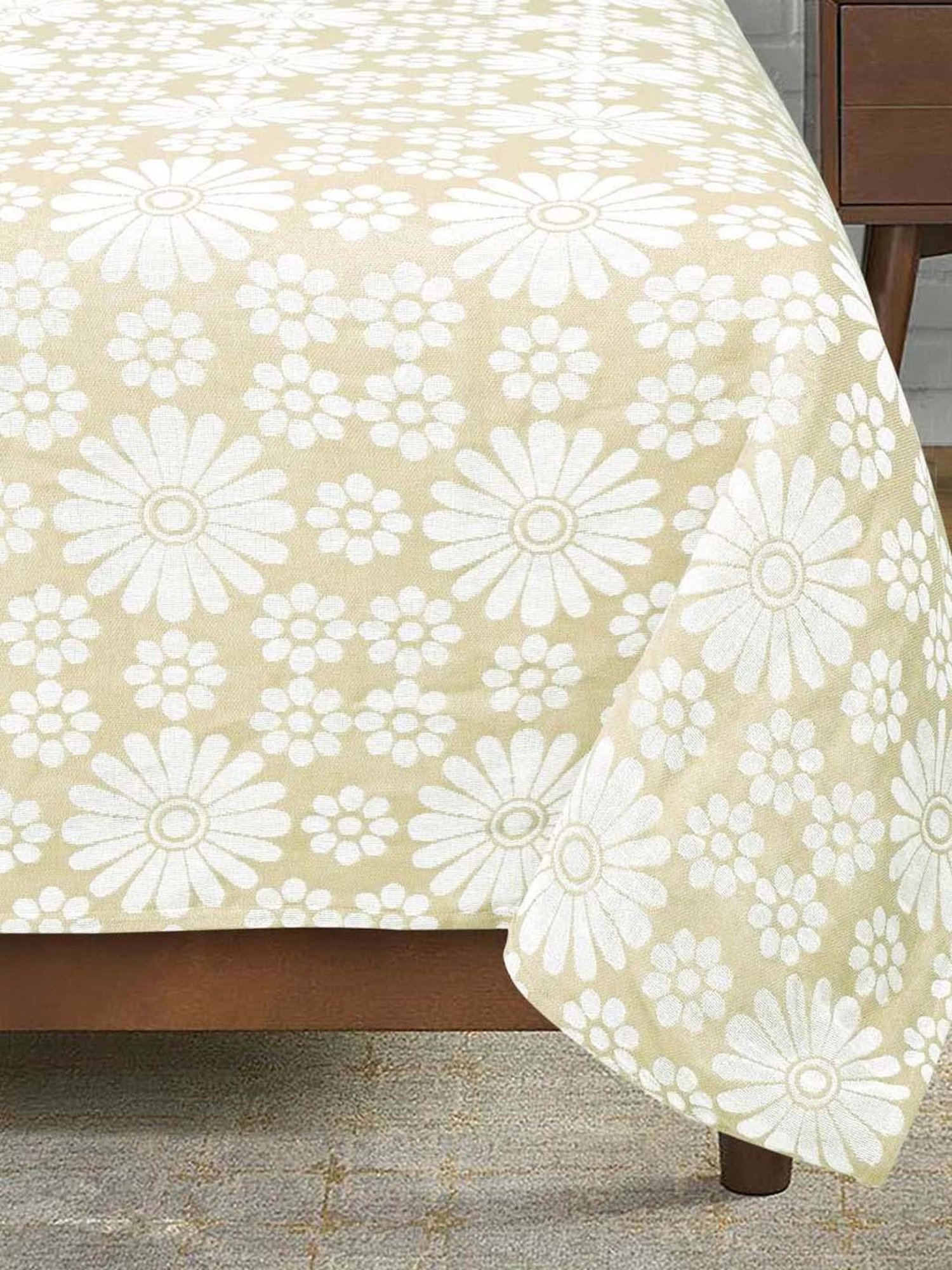 DDECOR Live beautiful Embroidery Baroque Metallic Grey 210 TC Cotton Comforters - Set of 3