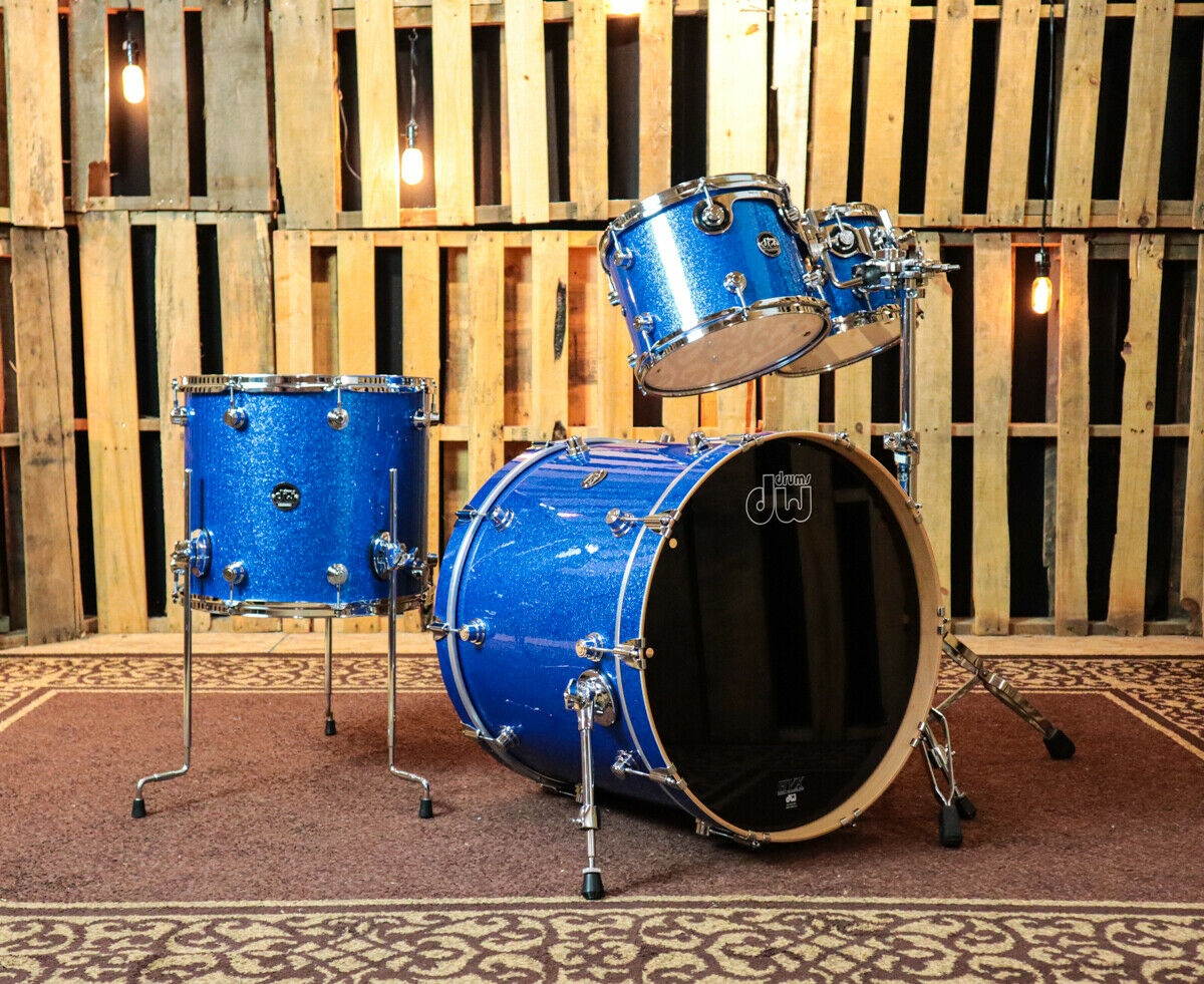 DW Performance Maple Blue Sparkle Drum Set - 22,10,12,16