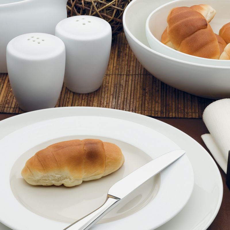 Noritake Colorwave White Little Gem Floral Accent Plate