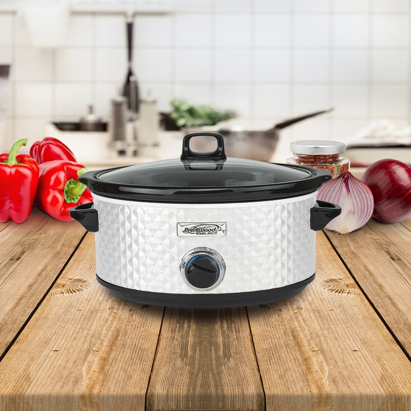 Brentwood Select 7 Quart Slow Cooker in White