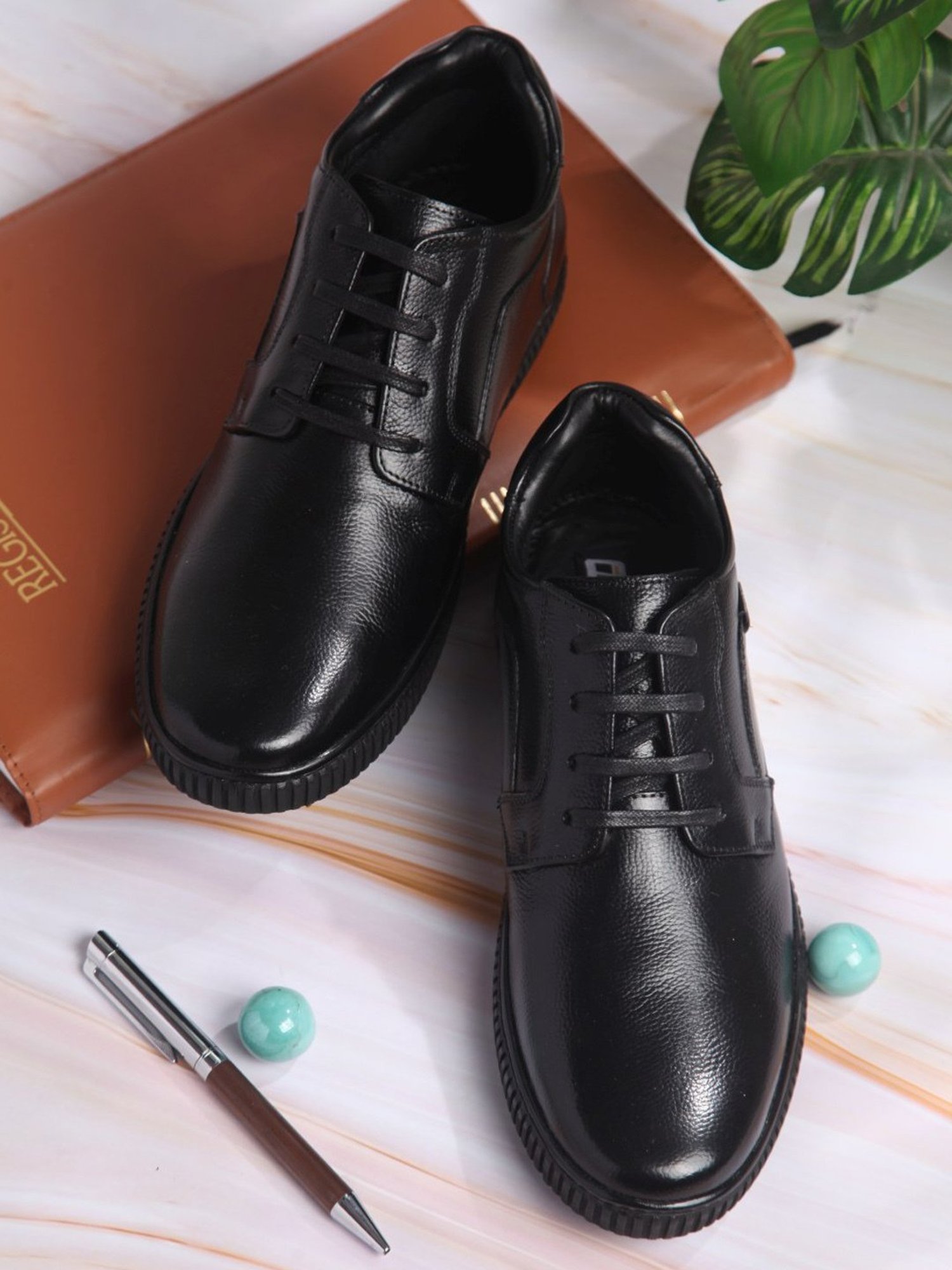 ID Men's Black Derby Shoes