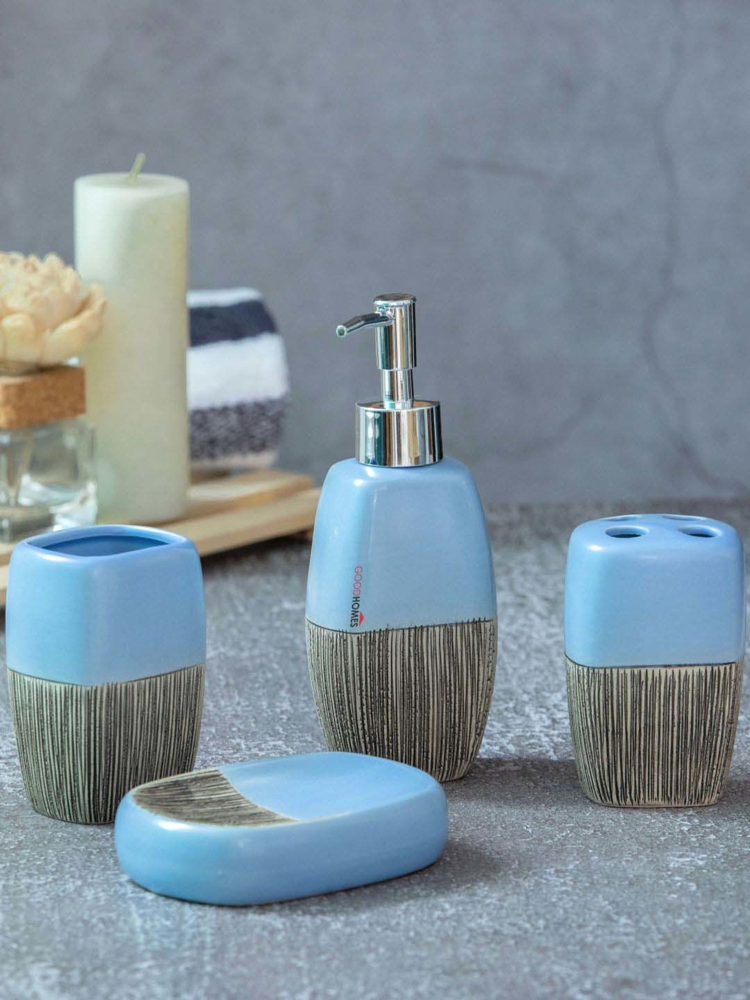 VarEesha Aztec Multicolor Ceramic Bath Accessories - Set of 2