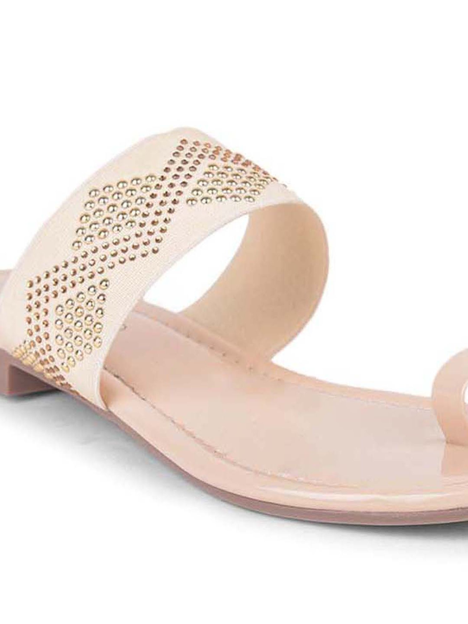 Salario Women's Cream Toe Ring Sandals