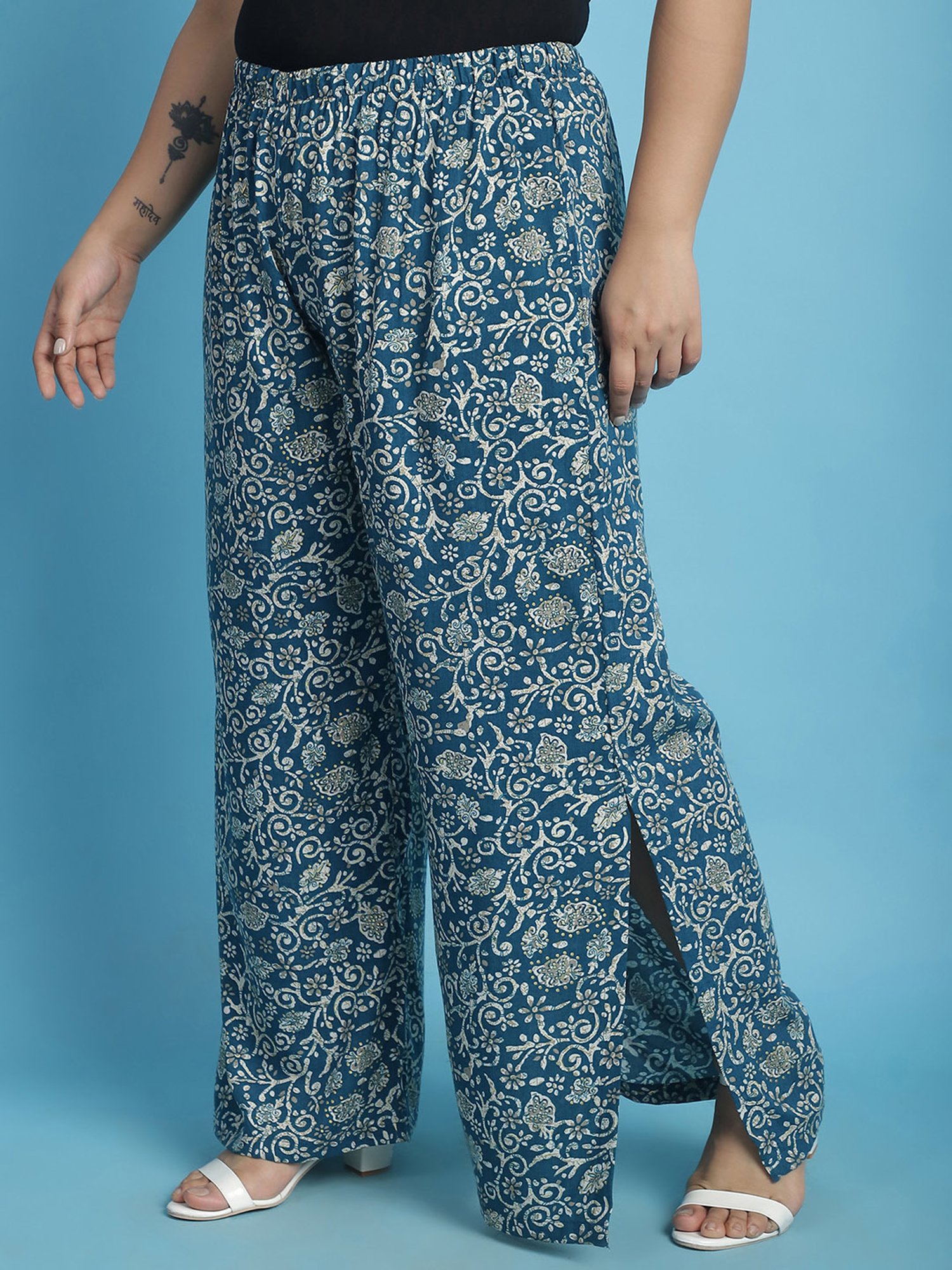 theRebelinme Teal Floral Print High Rise Regular Fit Palazzos