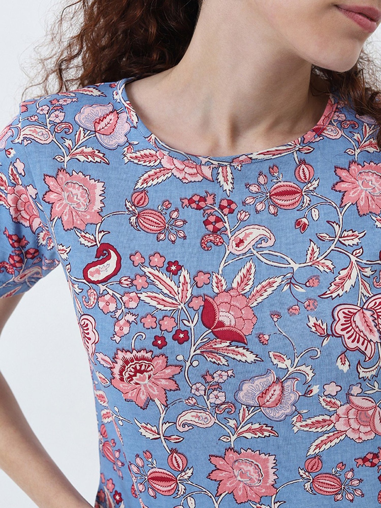 Bombay Paisley by Westside Blue Floral Printed Cotton Top