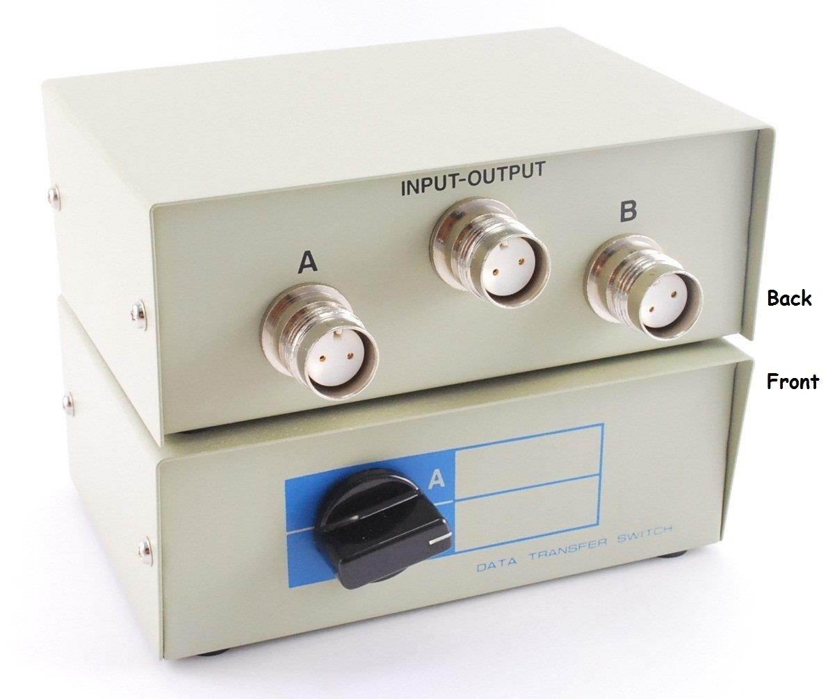 CablesOnline 2-Way A/B Metal Twinax Manual Rotary Switch Box (SB-038)