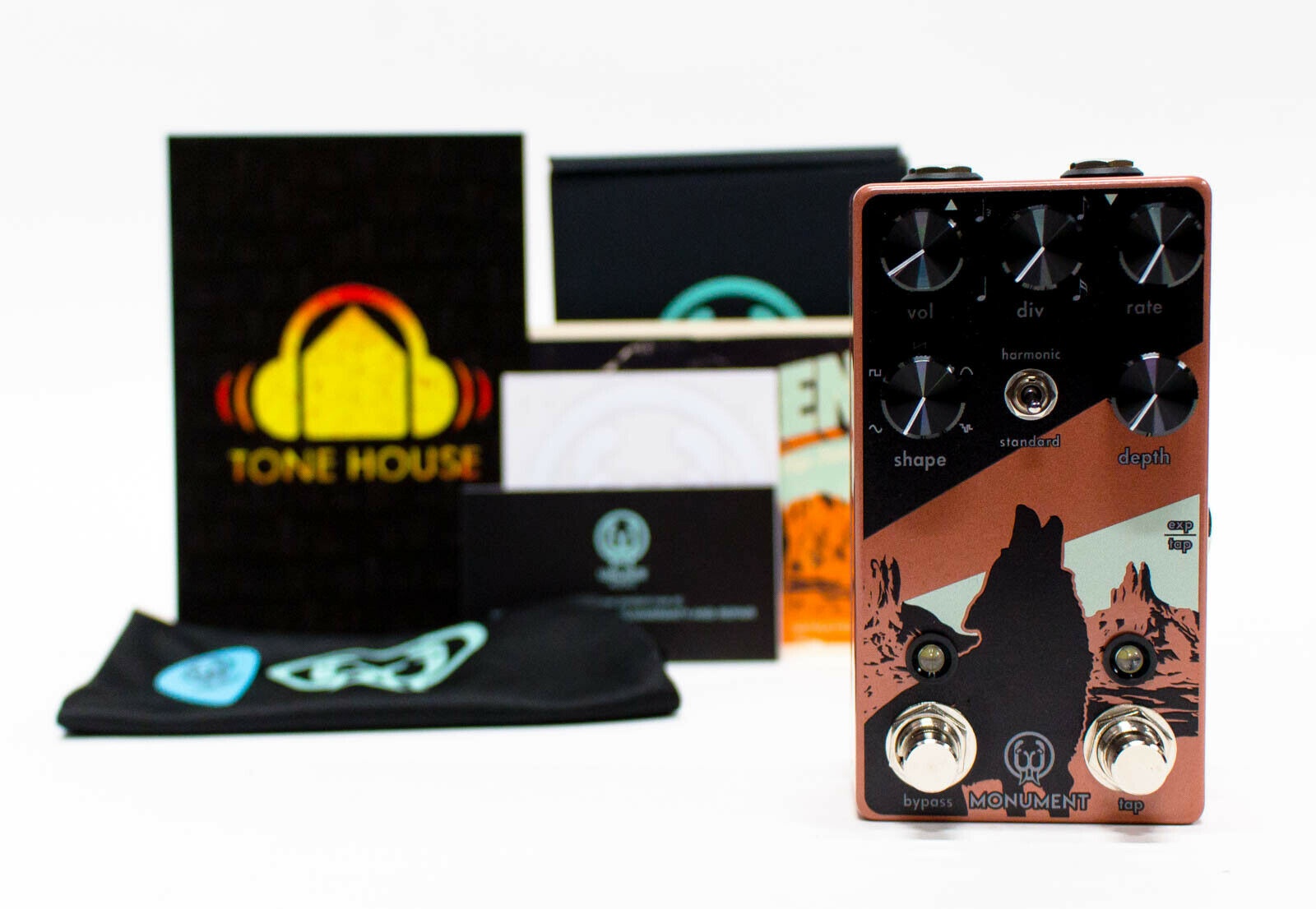 Walrus Audio Monument V2 Harmonic Tap Tremolo Guitar Effect Pedal