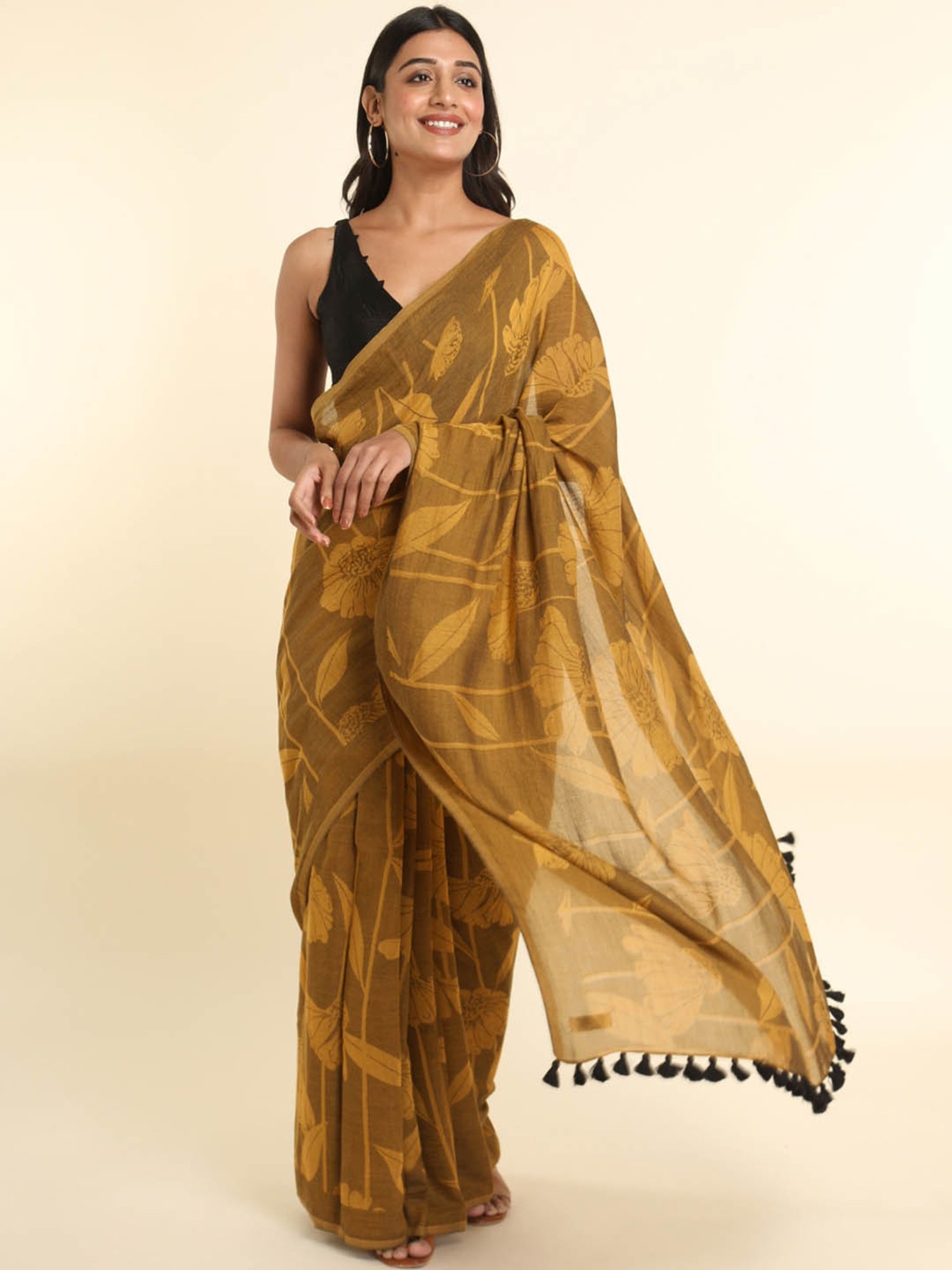 Suta Mustard Printed Saree Without Blouse