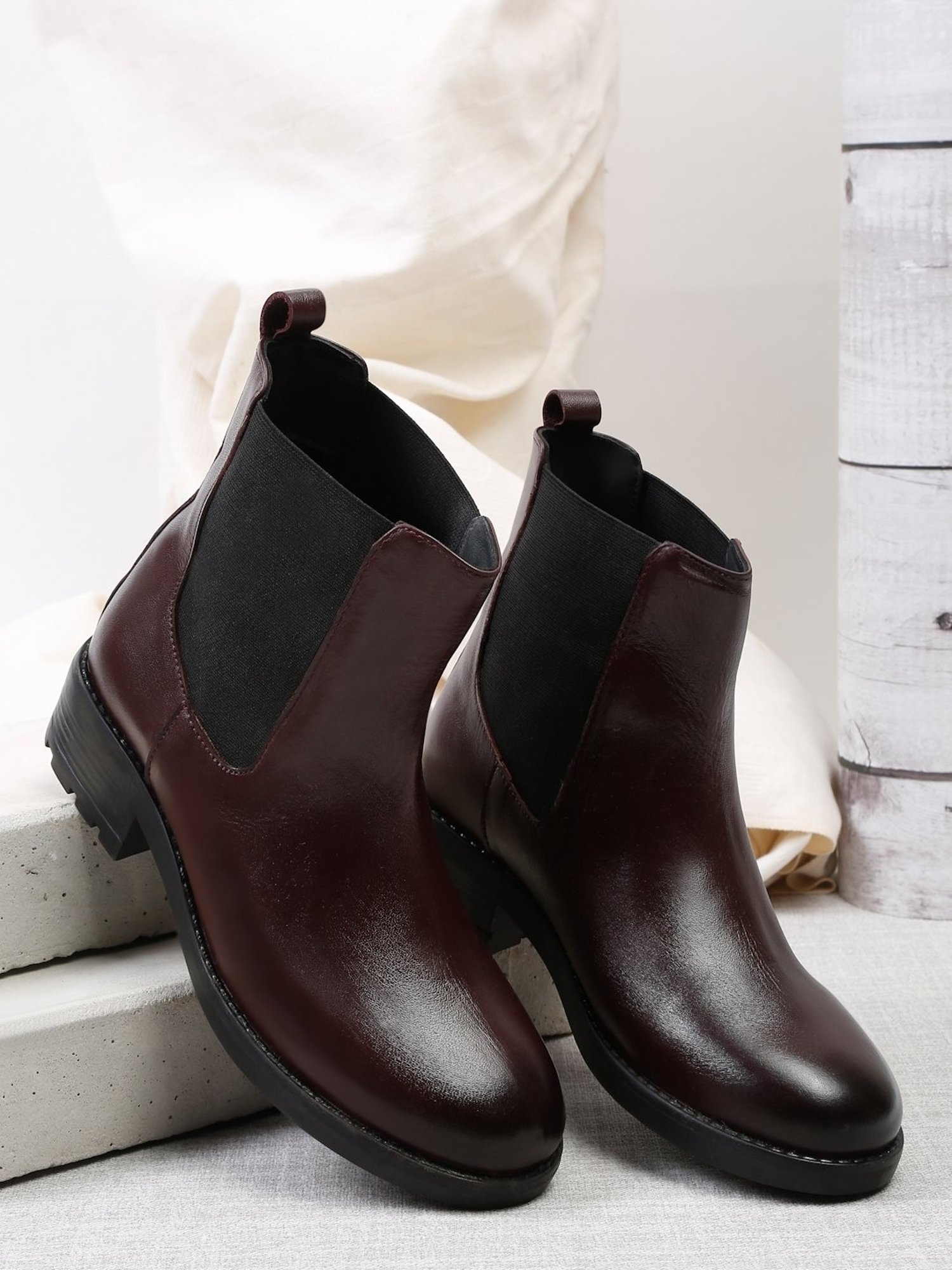 Teakwood Leathers Men's Cherry Chelsea Boots