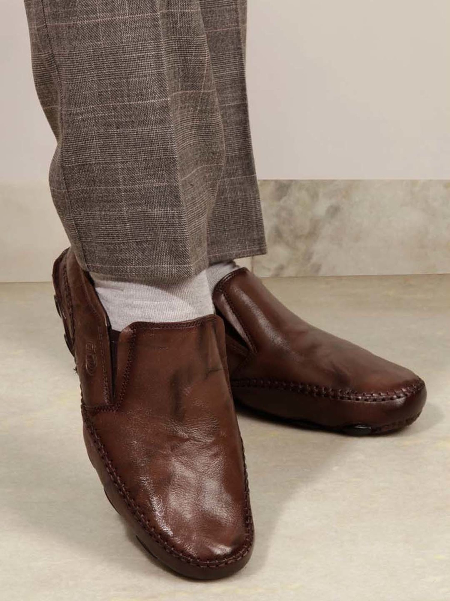 ID Men's Brown Casual Loafers