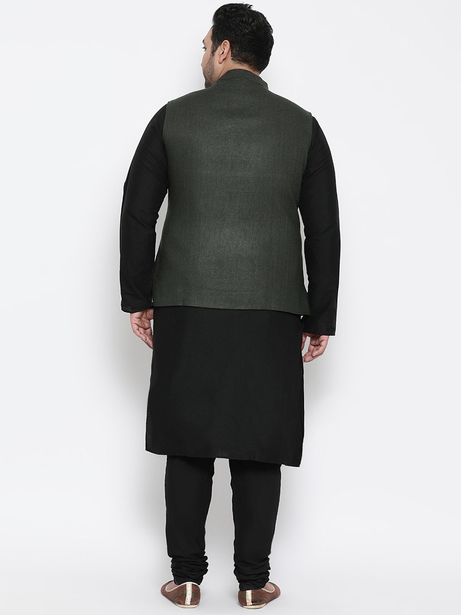 KISAH PLUS Black Regular Fit Printed Kurta Set With Jacket