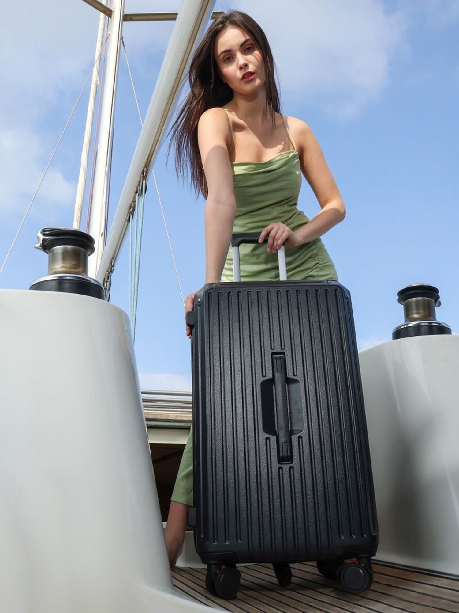 Perquisite The Great Escape Black Hard 26" Medium Luggage