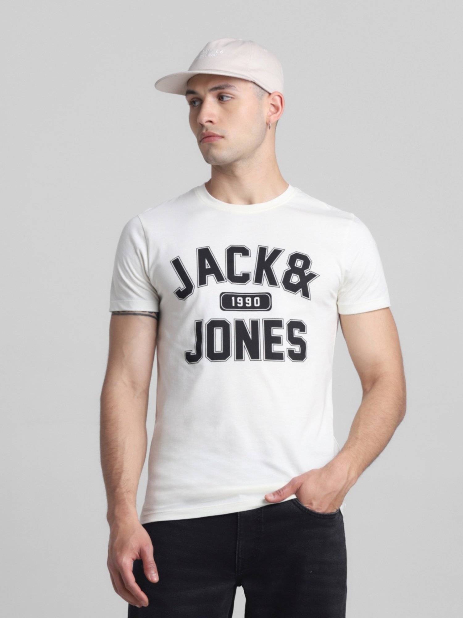 Jack & Jones Star White Cotton Slim Fit Printed T-Shirt