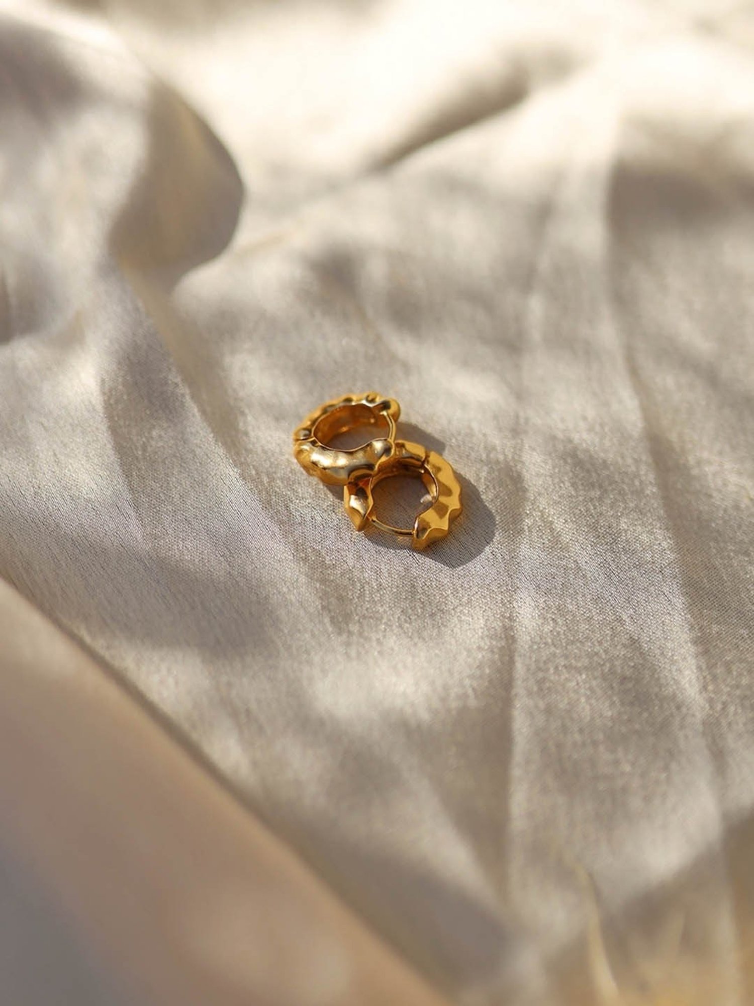 Perfectly Average Textured Huggies for Women & Girls