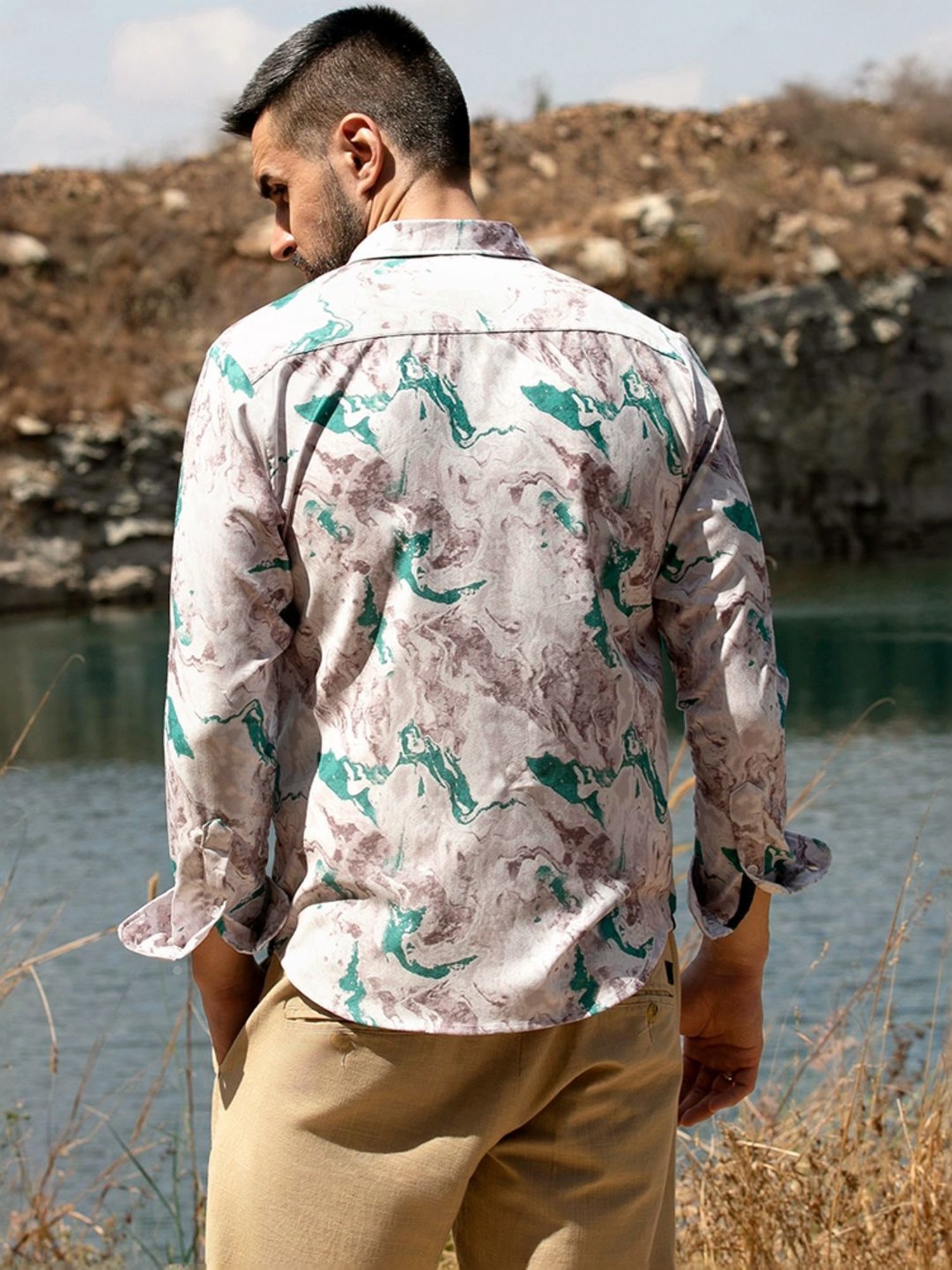 Campus Sutra Multicoloured Regular Fit Printed Shirt