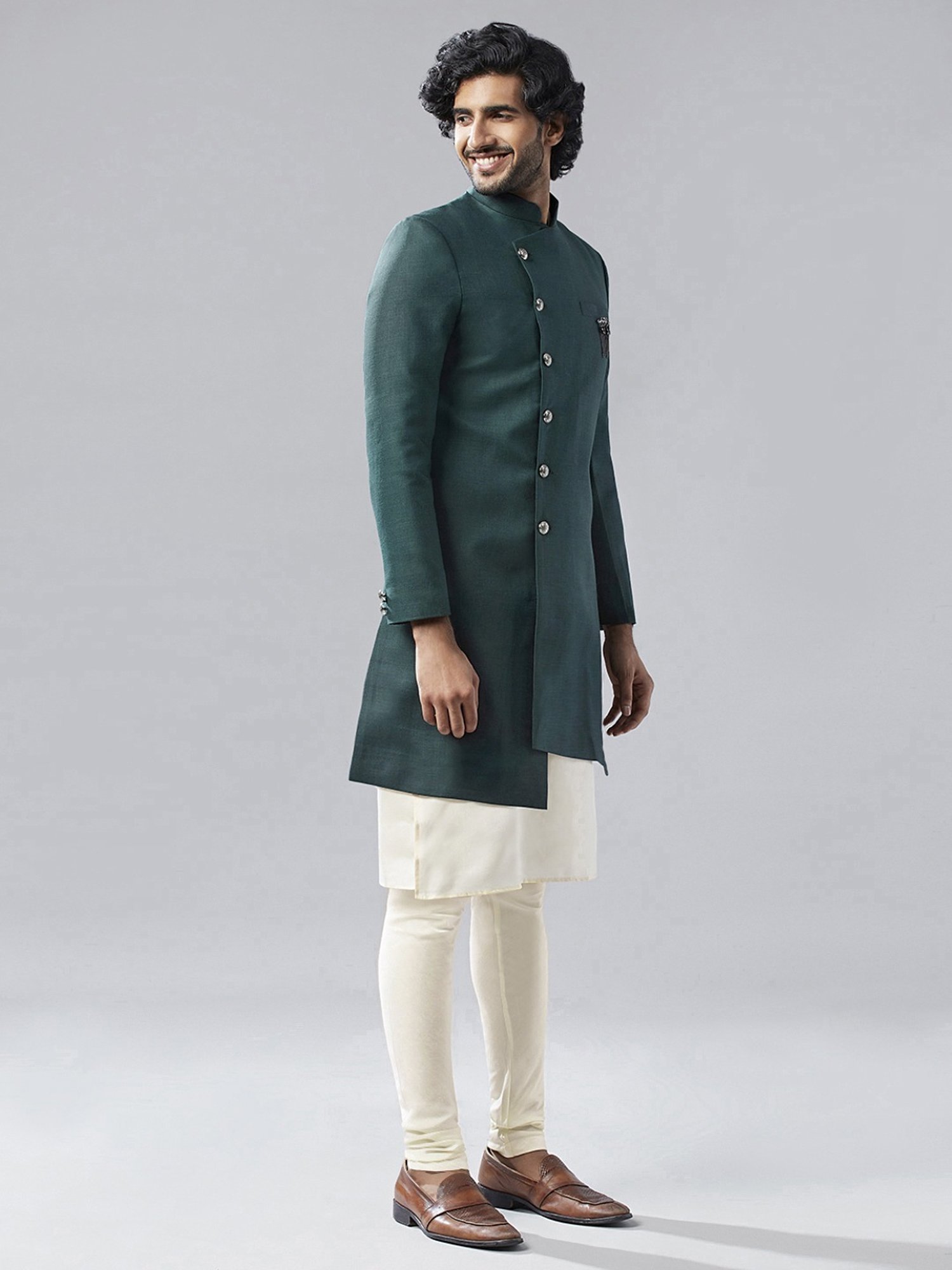 Kisah Beige & Green Regular Fit Sherwani Set