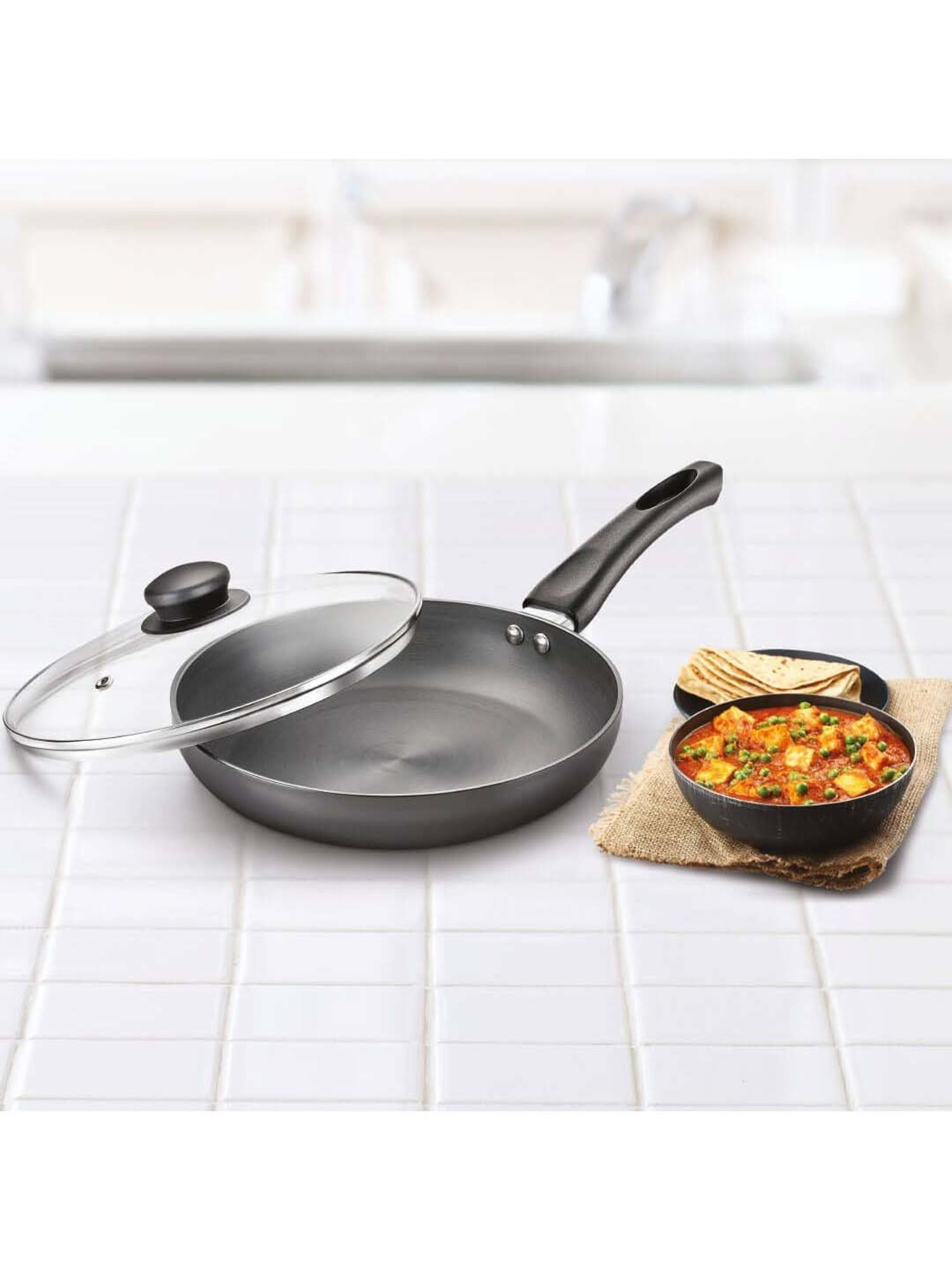 JUDGE Black & Transparent Hard Anodised 24 cm Induction Compatible Fry Pan With Glass Lid (1.7 L)