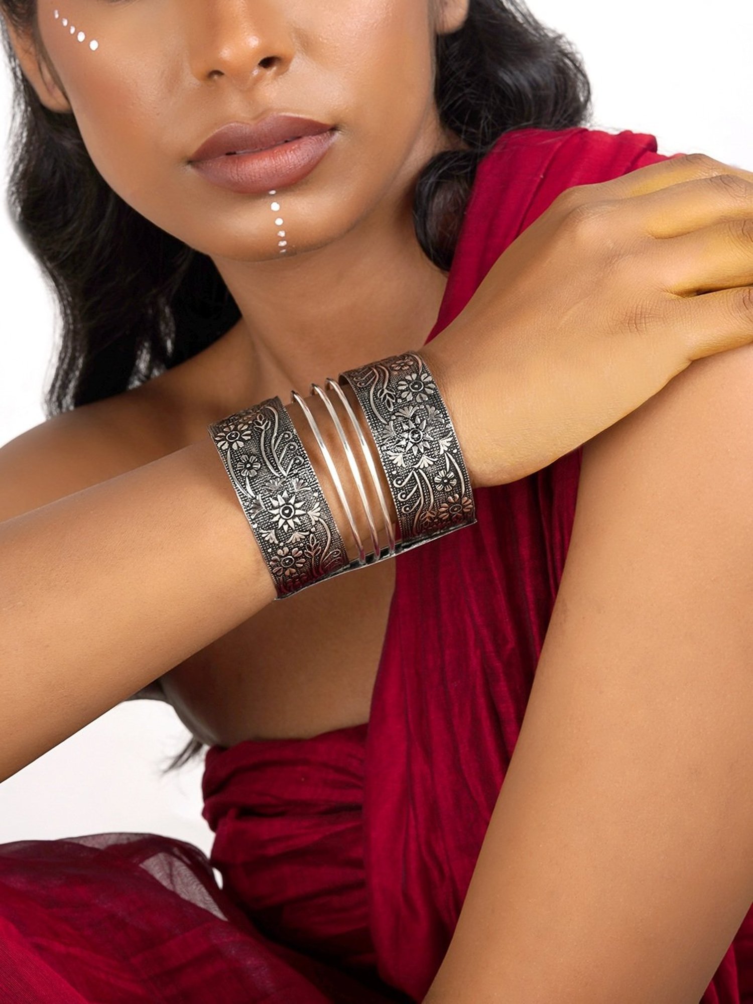 Teejh Pragati Black Cuffs Bracelet for Women