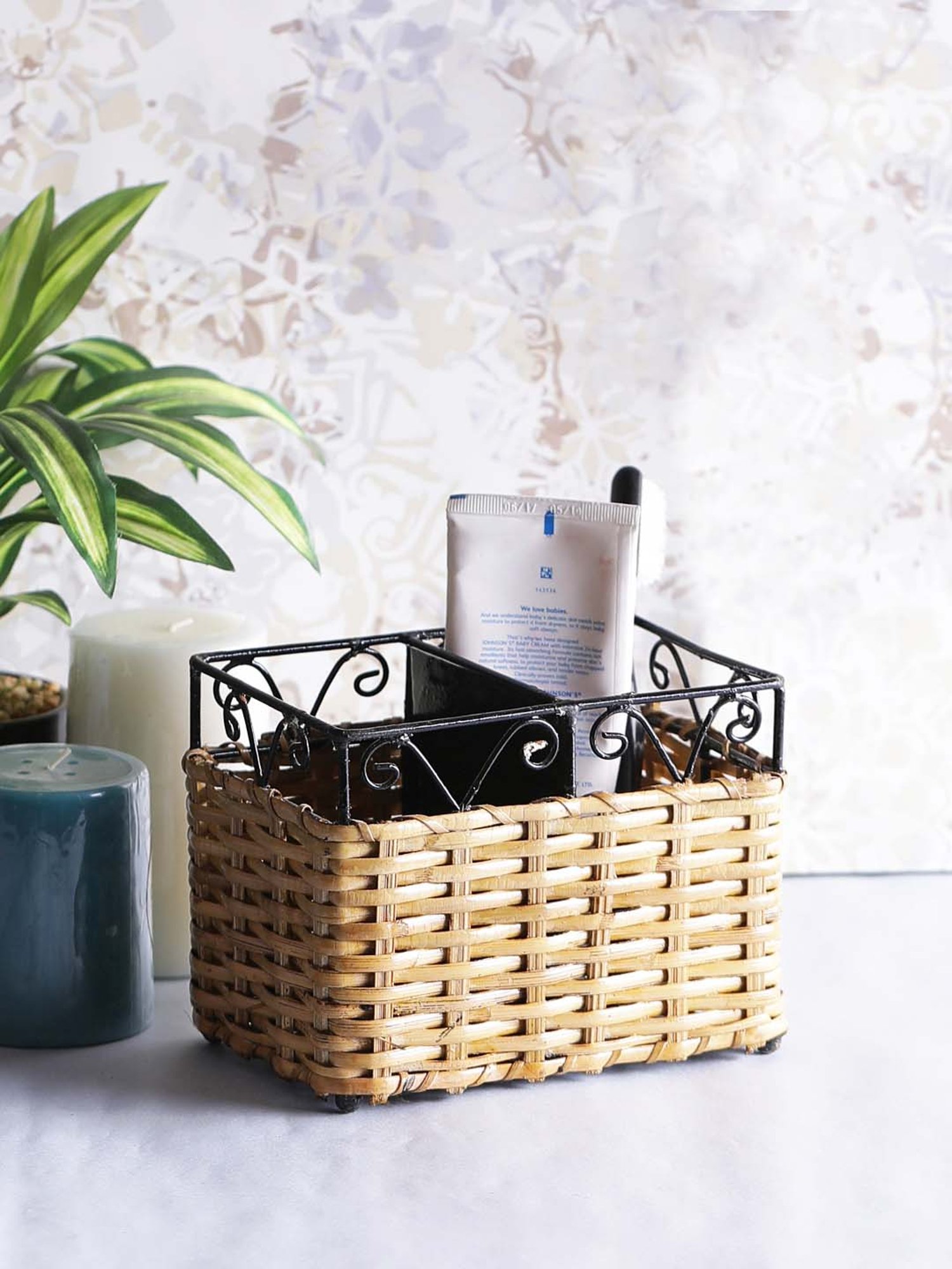VarEesha Brown & Black Bamboo Multi-Purpose Basket - Set of 1