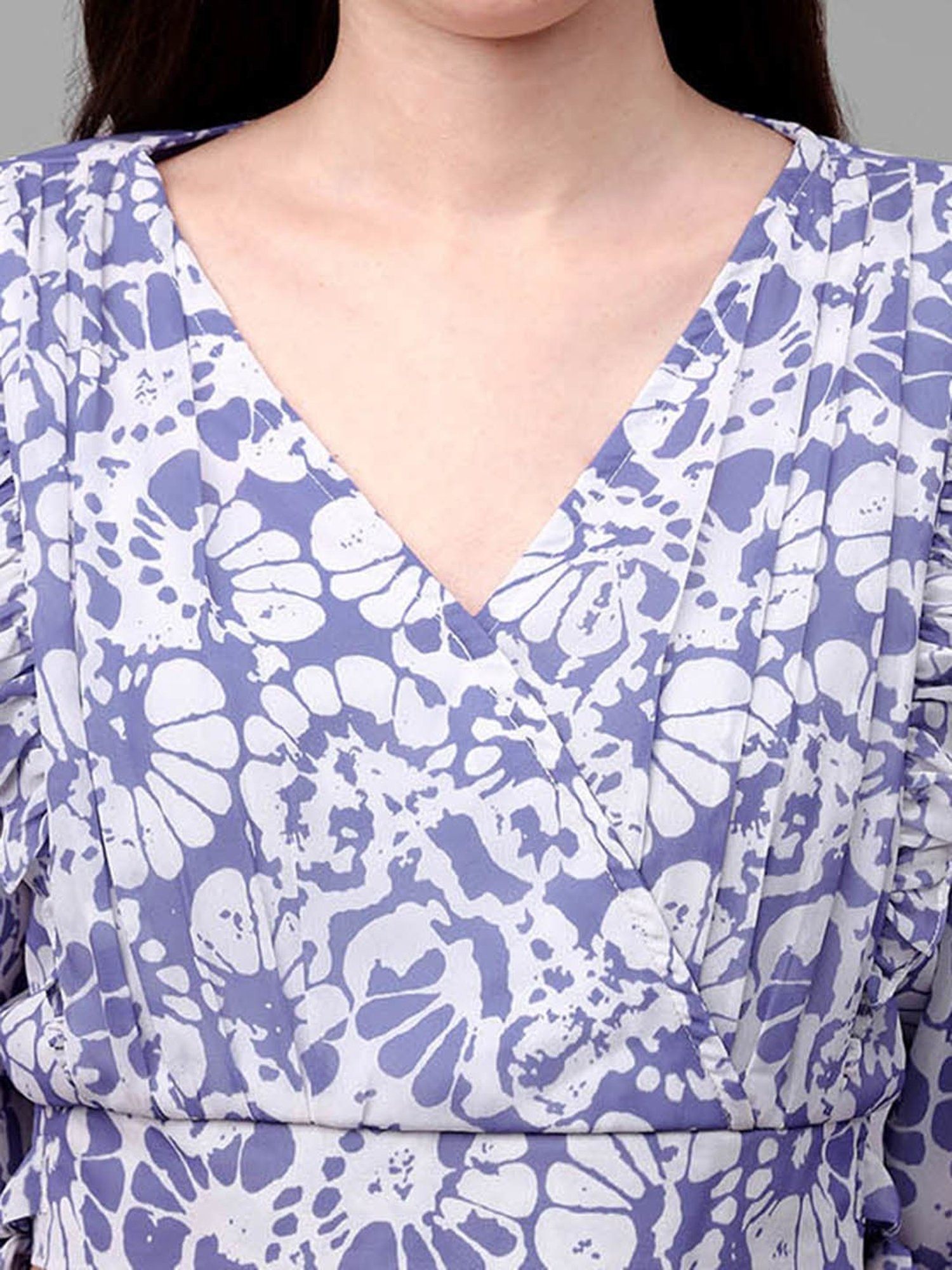 MASAKALI.CO Lavender Printed Crop Top