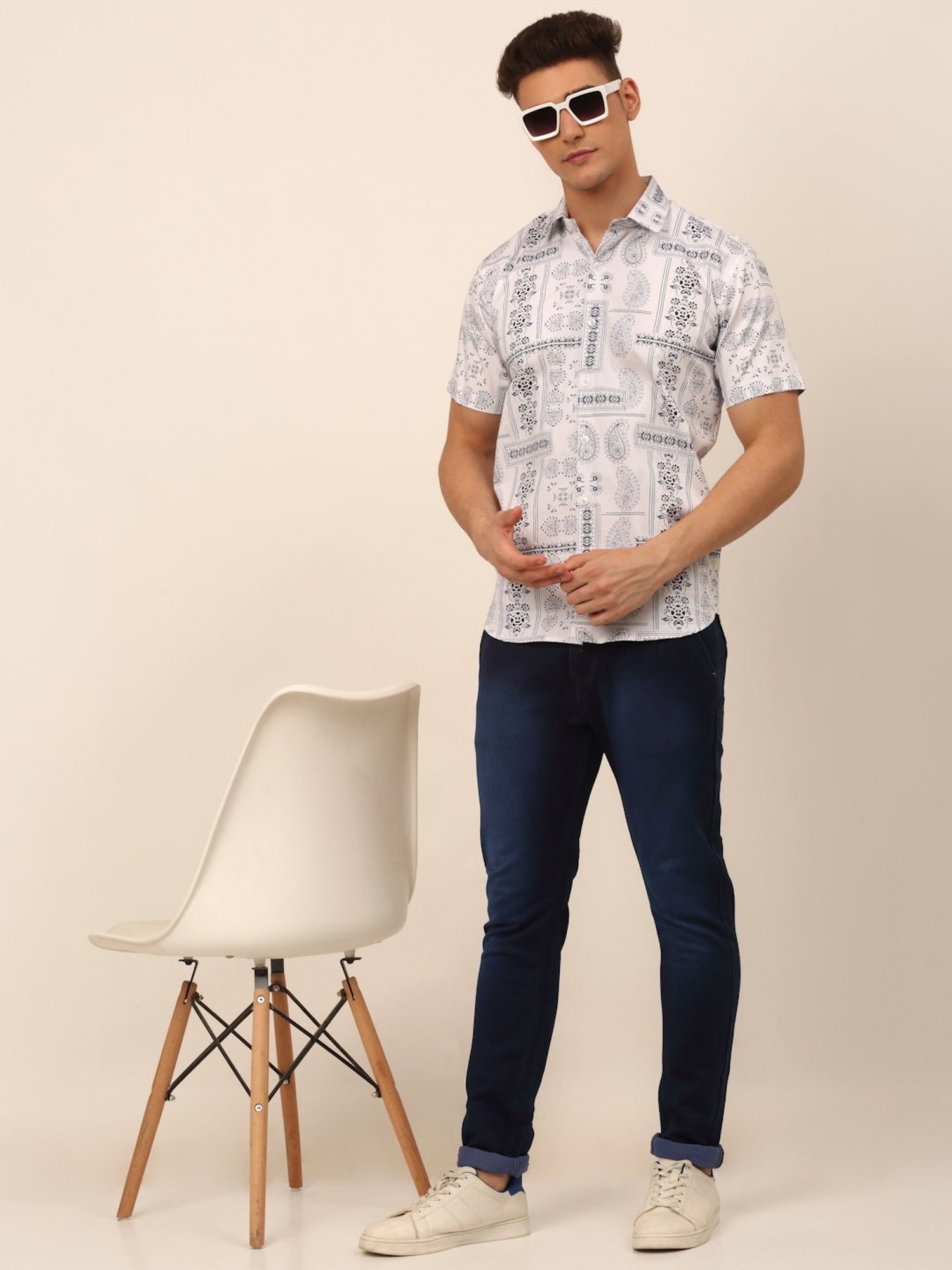 Jainish White Cotton Regular Fit Printed Shirt