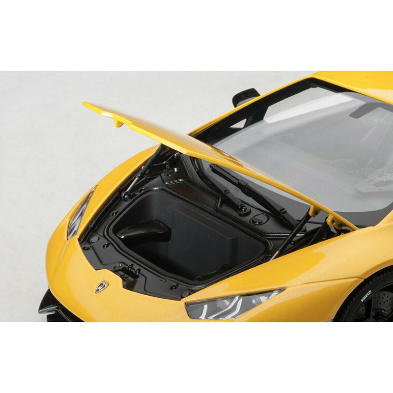 Lamborghini Huracan Performante Giallo Inti / Pearl Effect Yellow with Black Wheels 1/18 Model Car by Autoart
