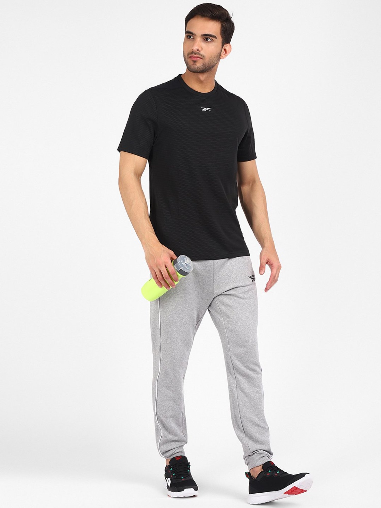 Reebok Black Round Neck T-Shirt