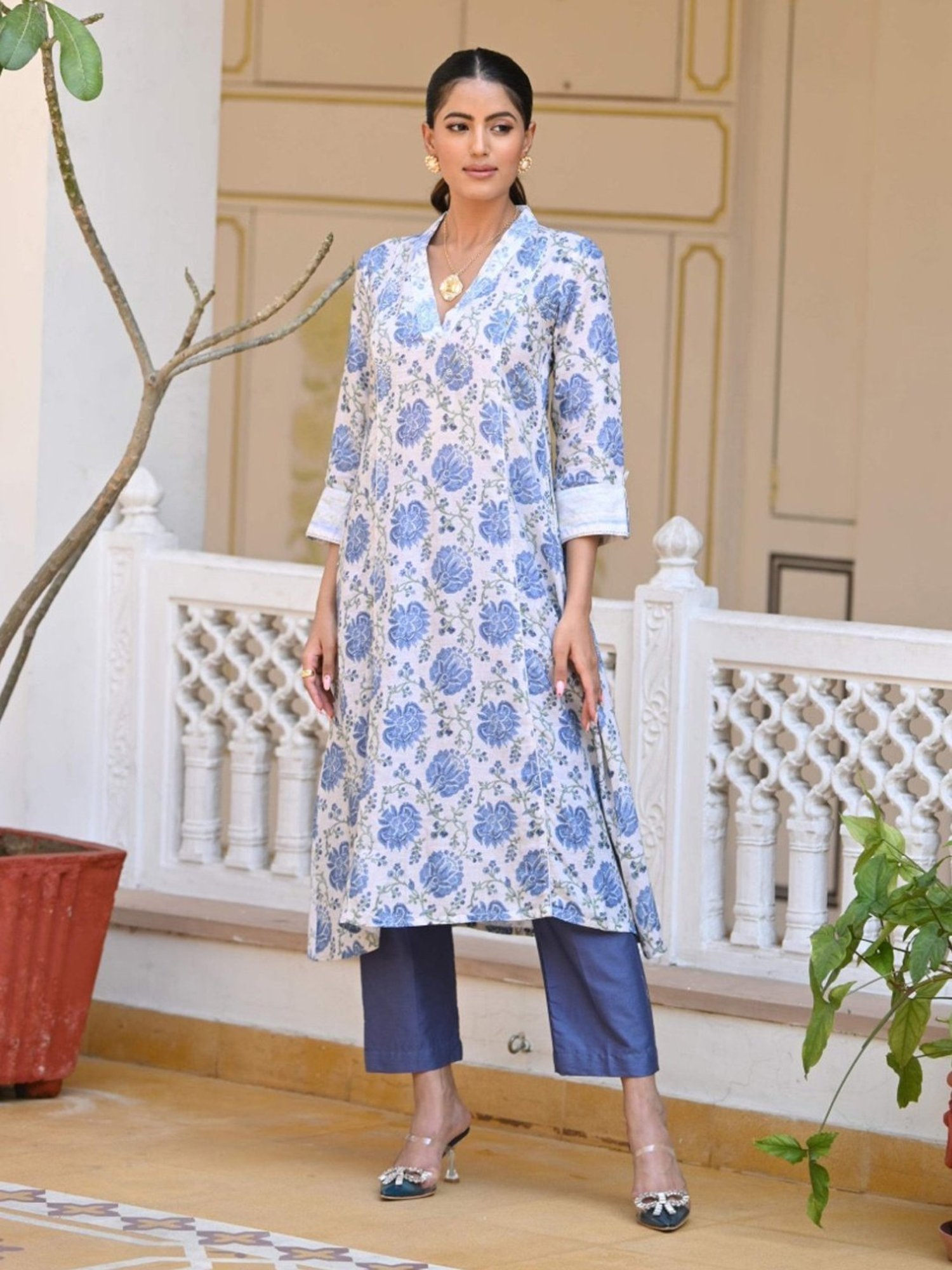 Mahee Jaipur Blue Floral Linen Kurta With Pant