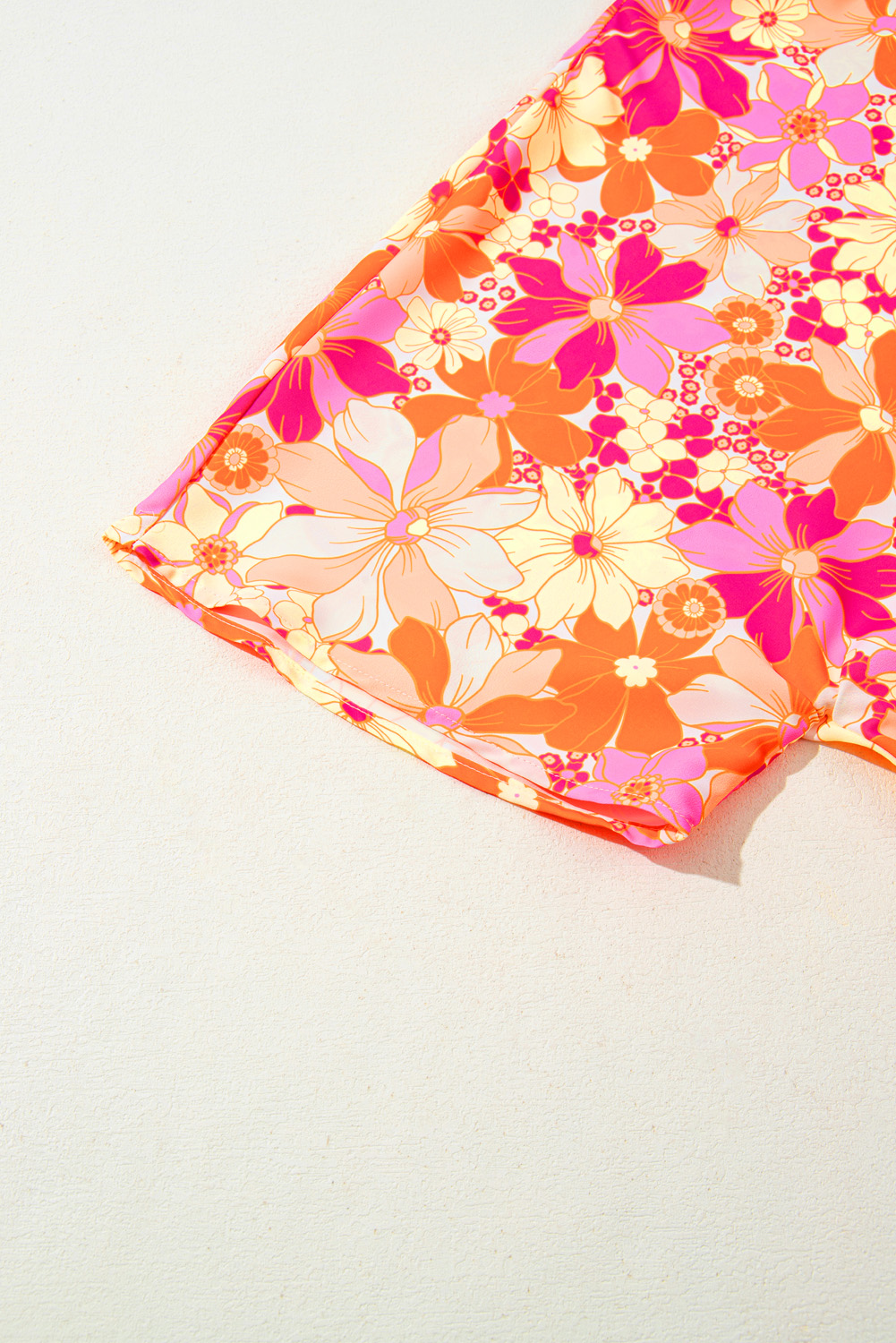 Rose Leopard Print V Neck Plus Size Tee