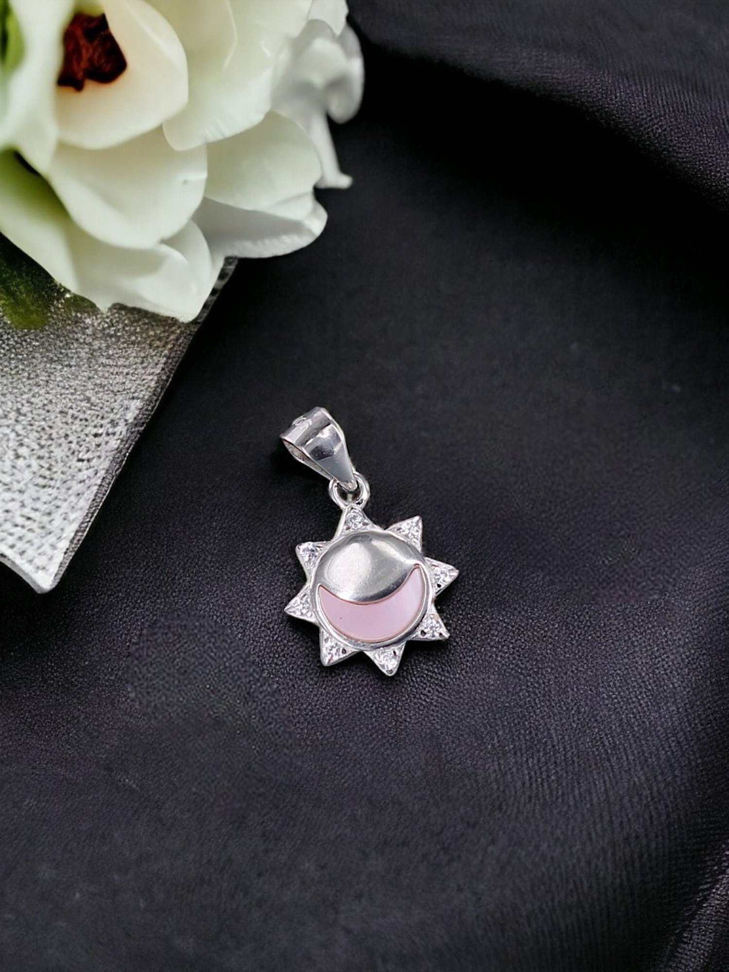 Taraash 92.5 Sterling Silver Sun & Moon Silver Pendant without Chain