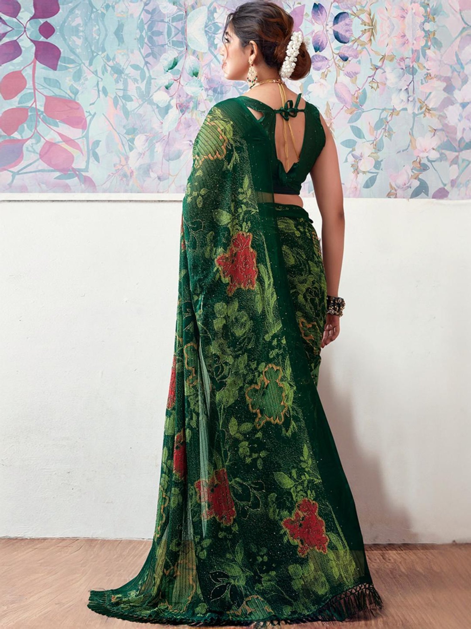 Satrani Green Floral Print Saree With Unstitched Blouse