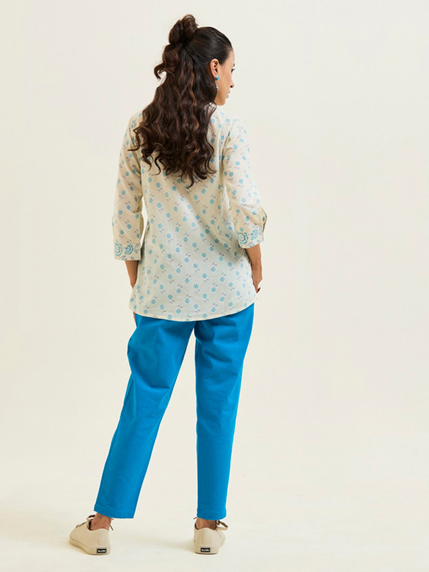 Jaipur Kurti Turquoise & Off White Cotton Floral Print Tunic