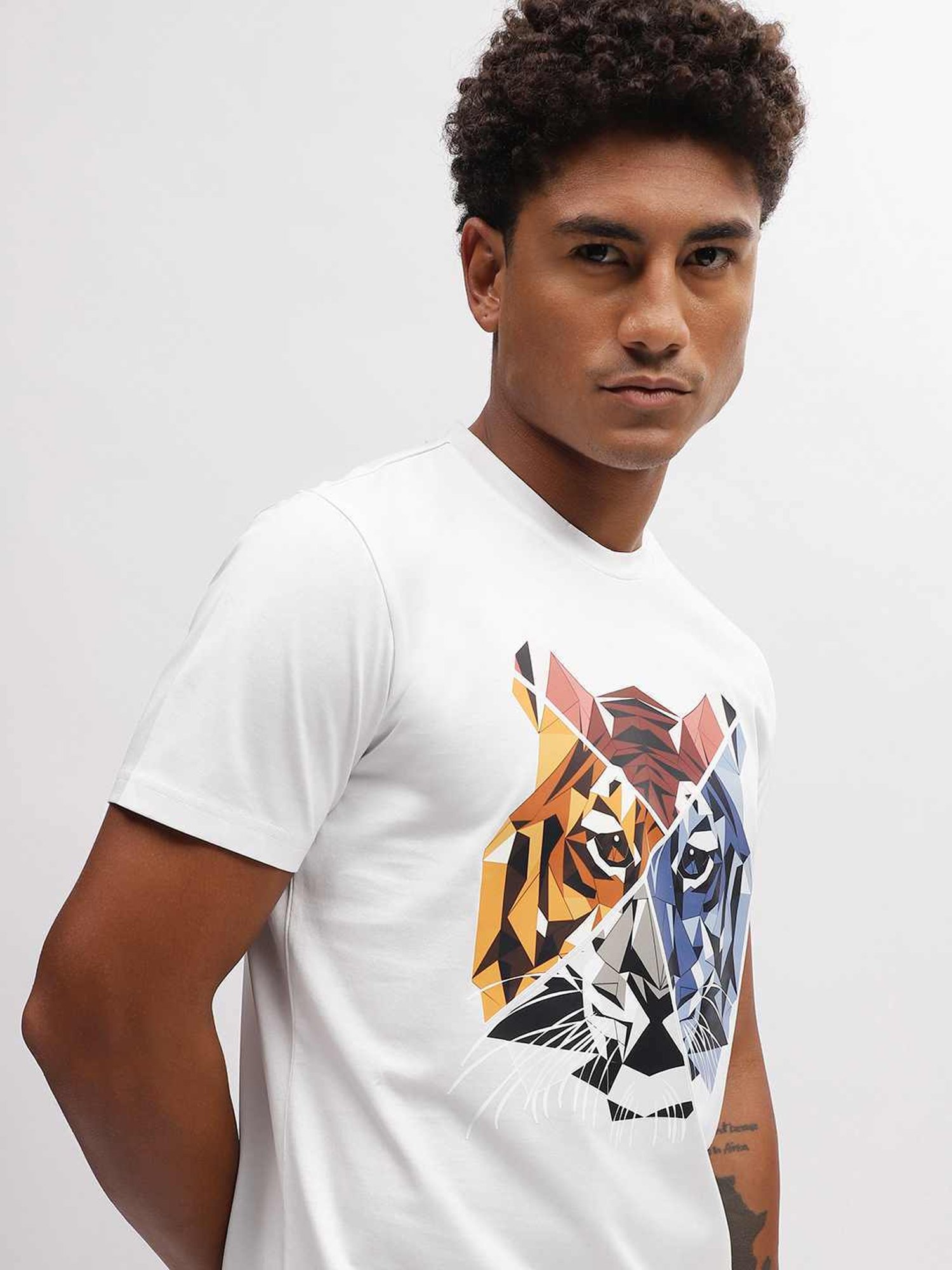 Iconic Men Graphic Print Regular Fit Cotton T-shirt
