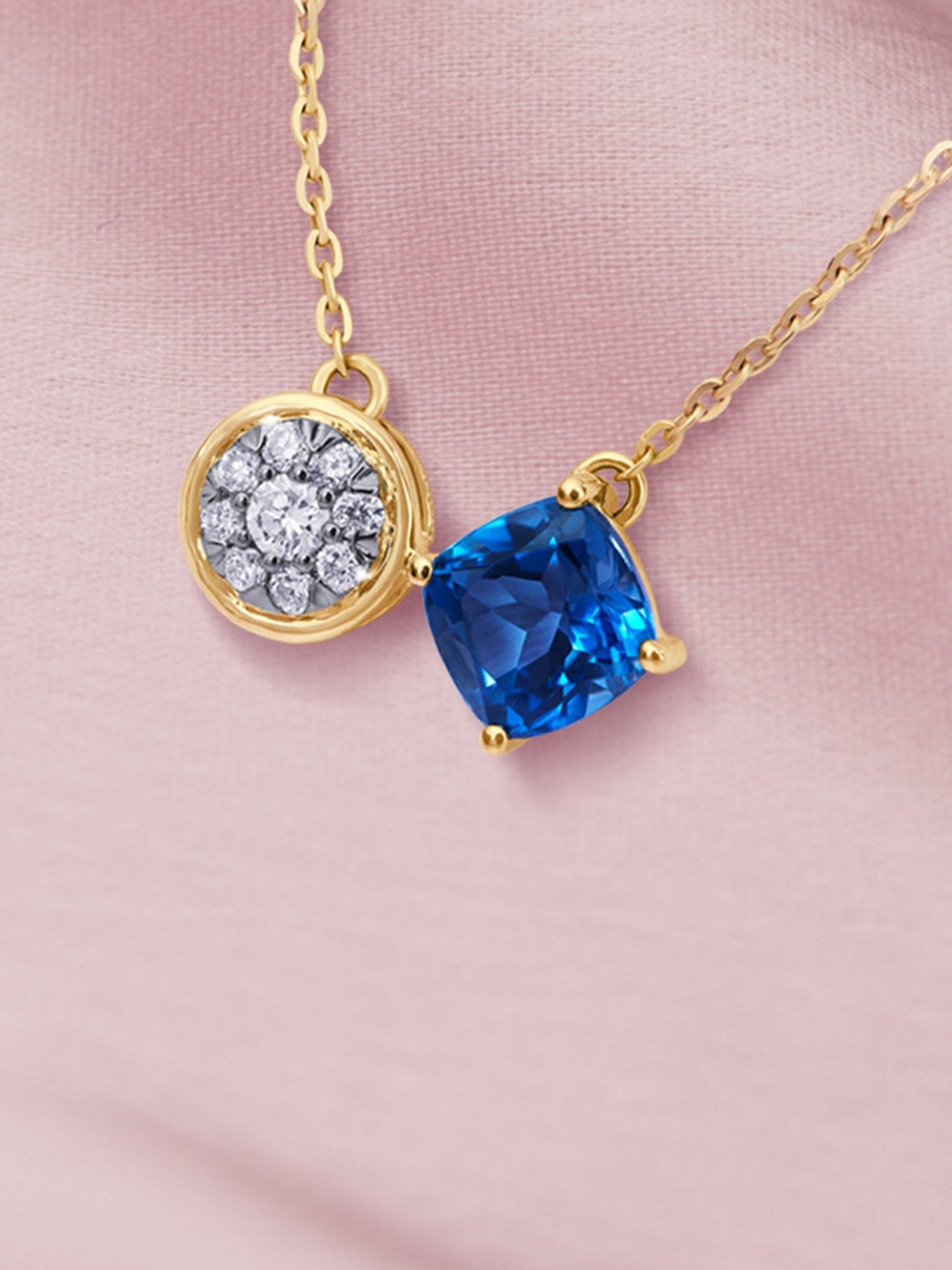 P.N.Gadgil Jewellers 18k Gold Infinity Florall Diamond Necklace For Women