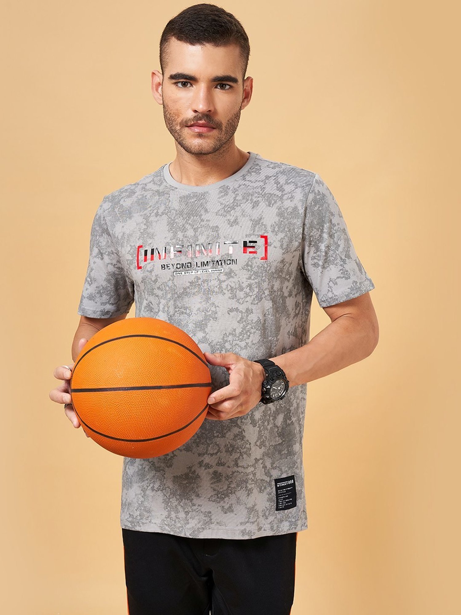 Street 808 by Pantaloons Grey Regular Fit Printed T-Shirt