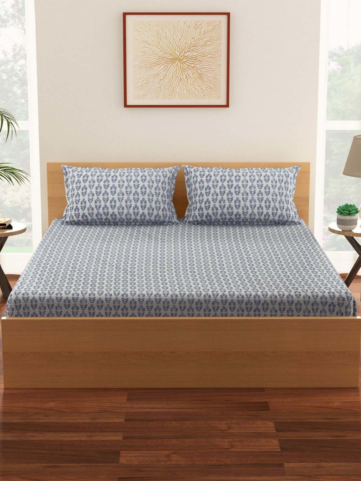 Living Scapes by Pantaloons Blue Blend Bedsheet With 2 Pillow Covers