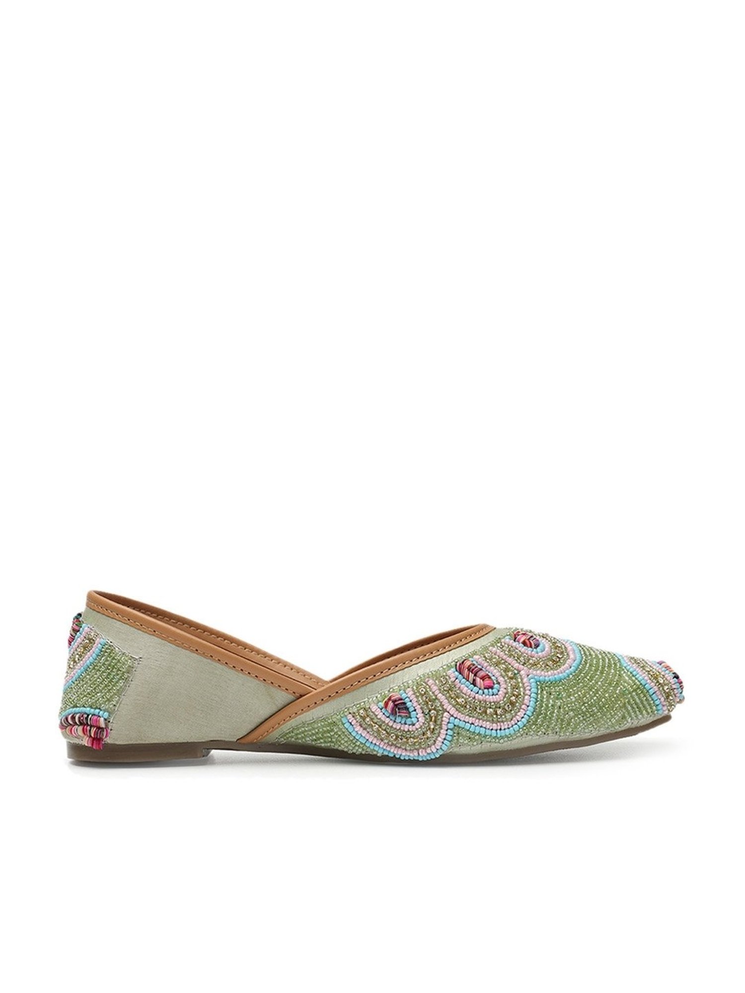 Iconics Women's Green Ethnic Juttis