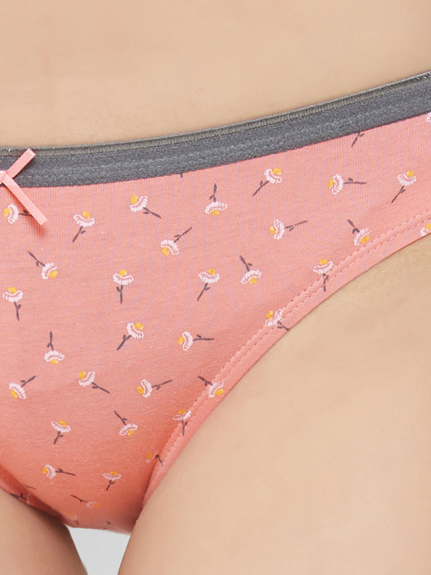 Soie Multicolor Printed Bikini Panty (Pack of 3)