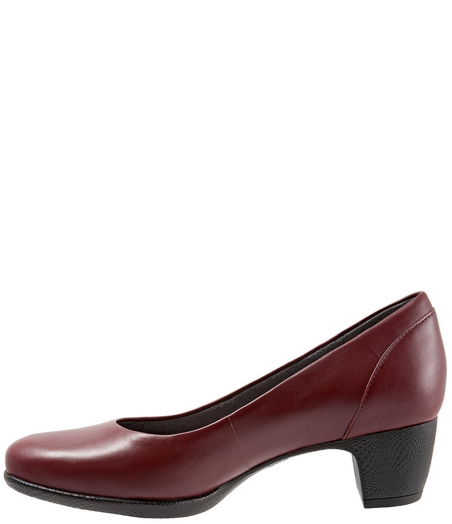 SoftWalk Imperial II Block Heel Pumps