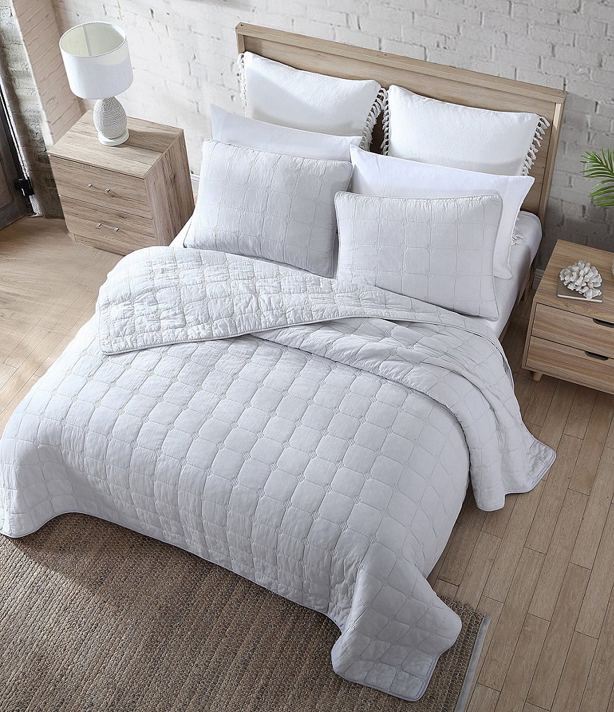 Tommy Bahama Hexagon Quilt Mini Set